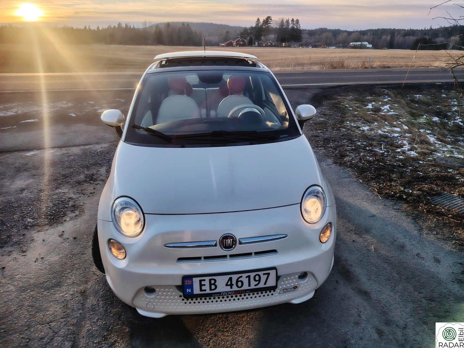 FIAT 500 ELECTRIC 500 E selges med 6 mnd/8000 km bruktbilgaranti fra If