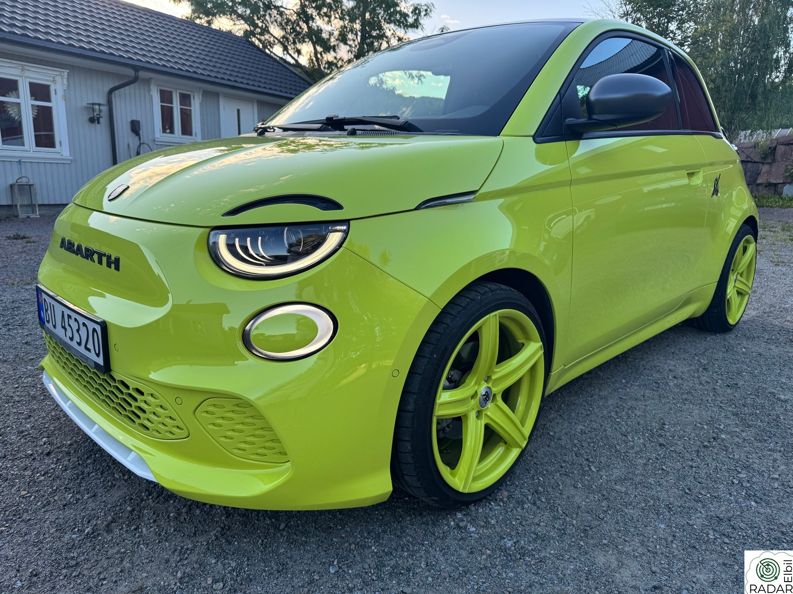 ABARTH 500 Abarth Scorpionissima Råskinn - Designbil