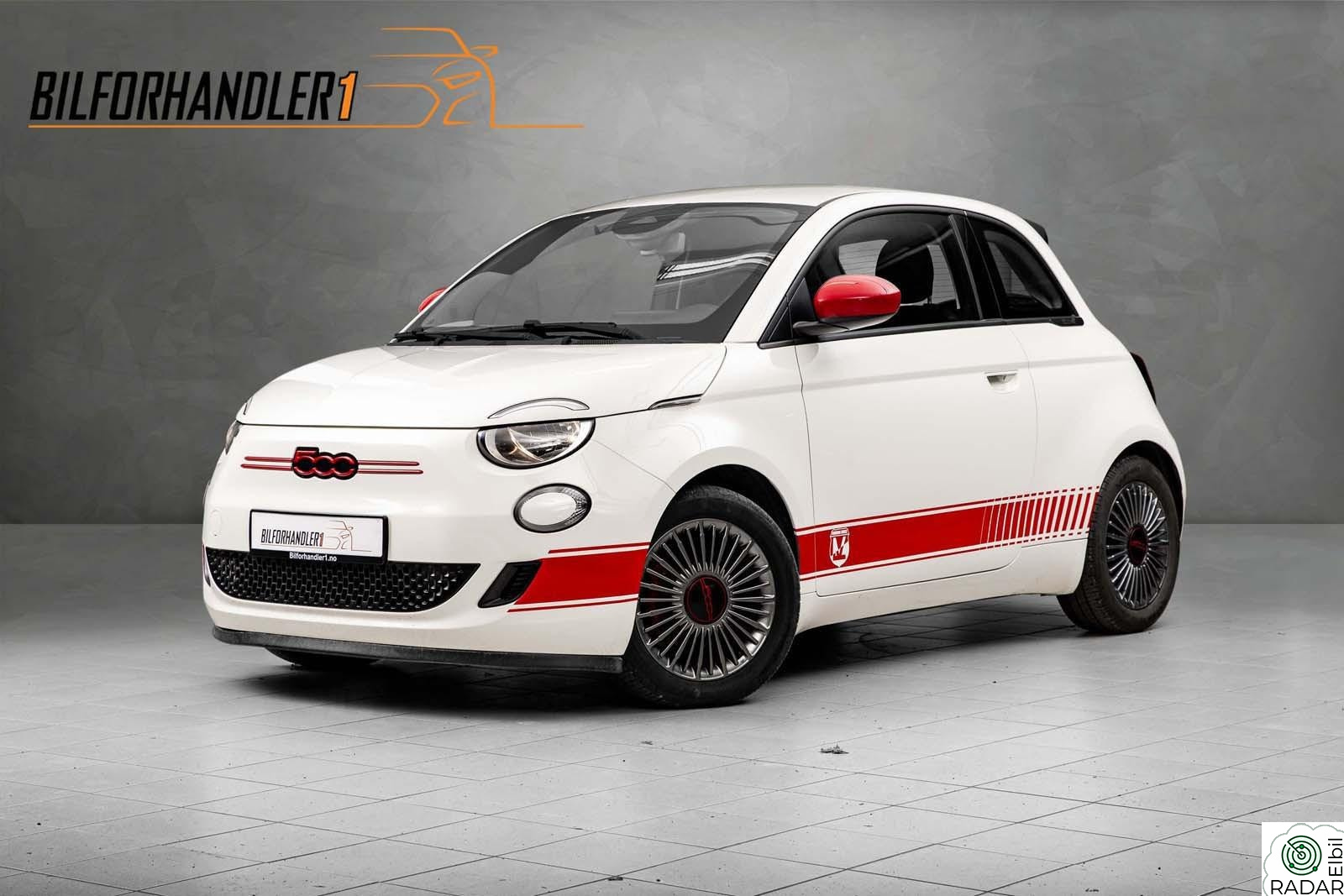 FIAT 500 Red Navigasjon/CarPlay/Ryggekamera