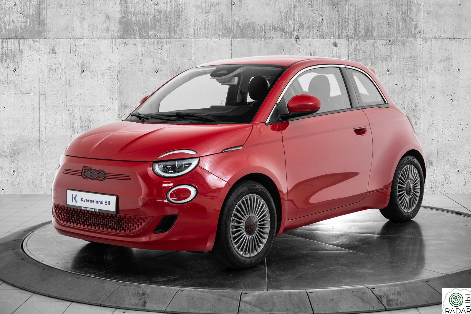 FIAT 500 RED | 323KM | FRI FRAKT SØR FOR TRONHEIM