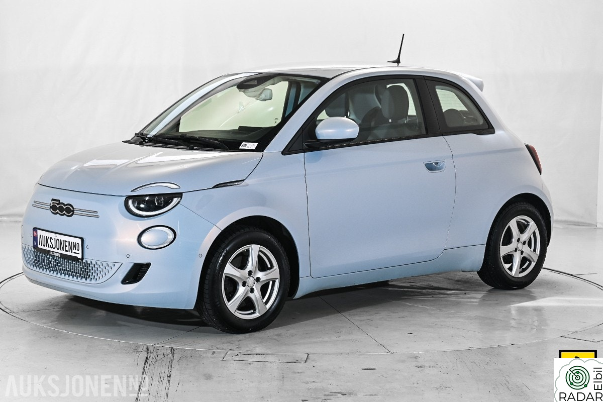 FIAT 500 KAMERA ADAPTIV CRUISE KJØREFELTASSISTENT NAVI