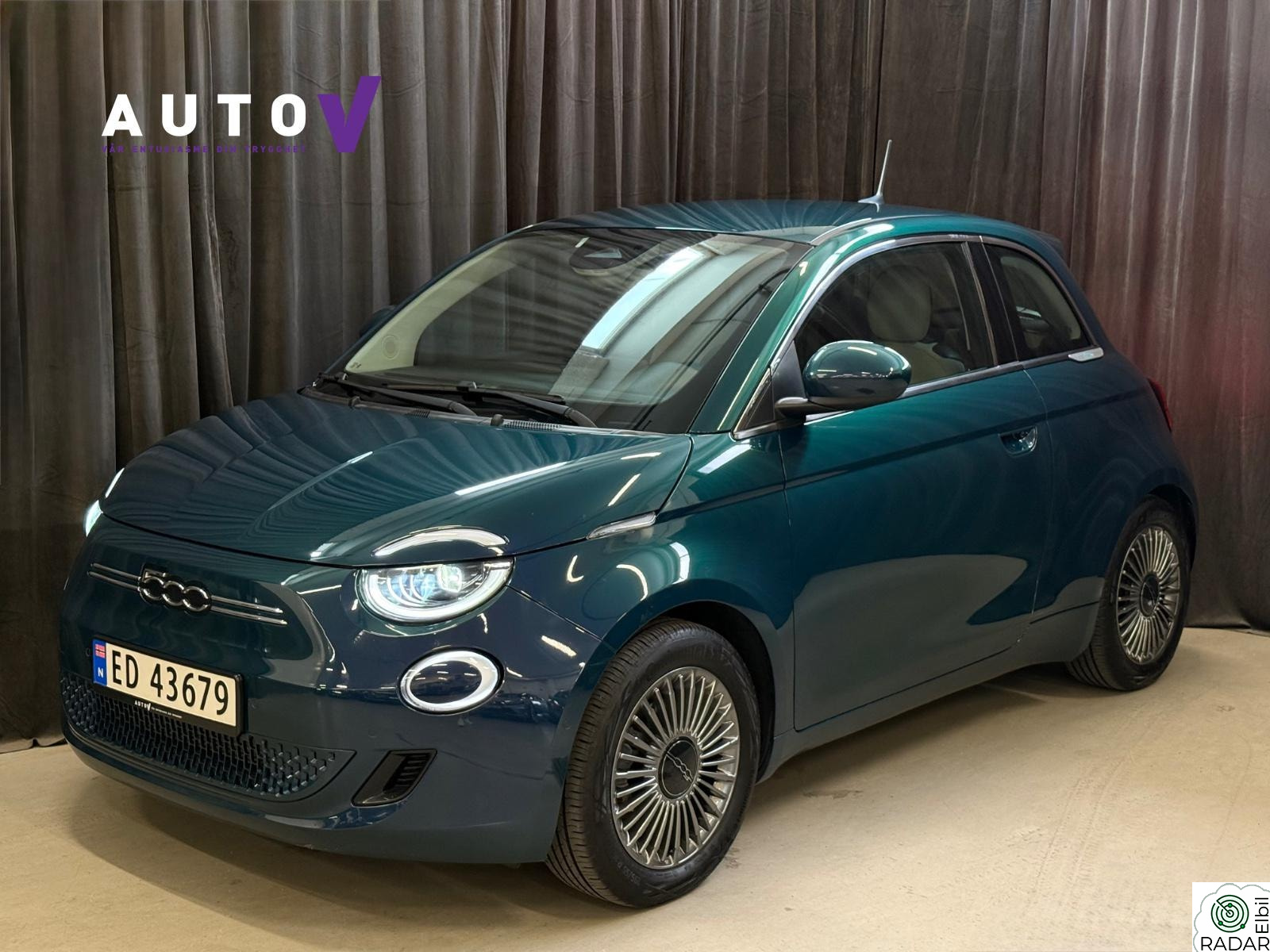 FIAT 500 ICON 320KM ACC/Mirrorlink/R.Kam//PDC/Navi/1eier/LAVKM