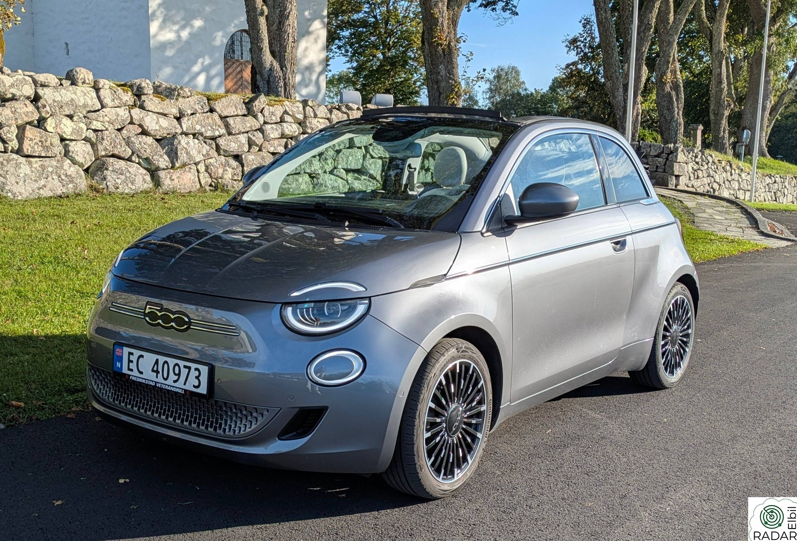 FIAT 500 500e  La prima, Topputstyrt, Cab