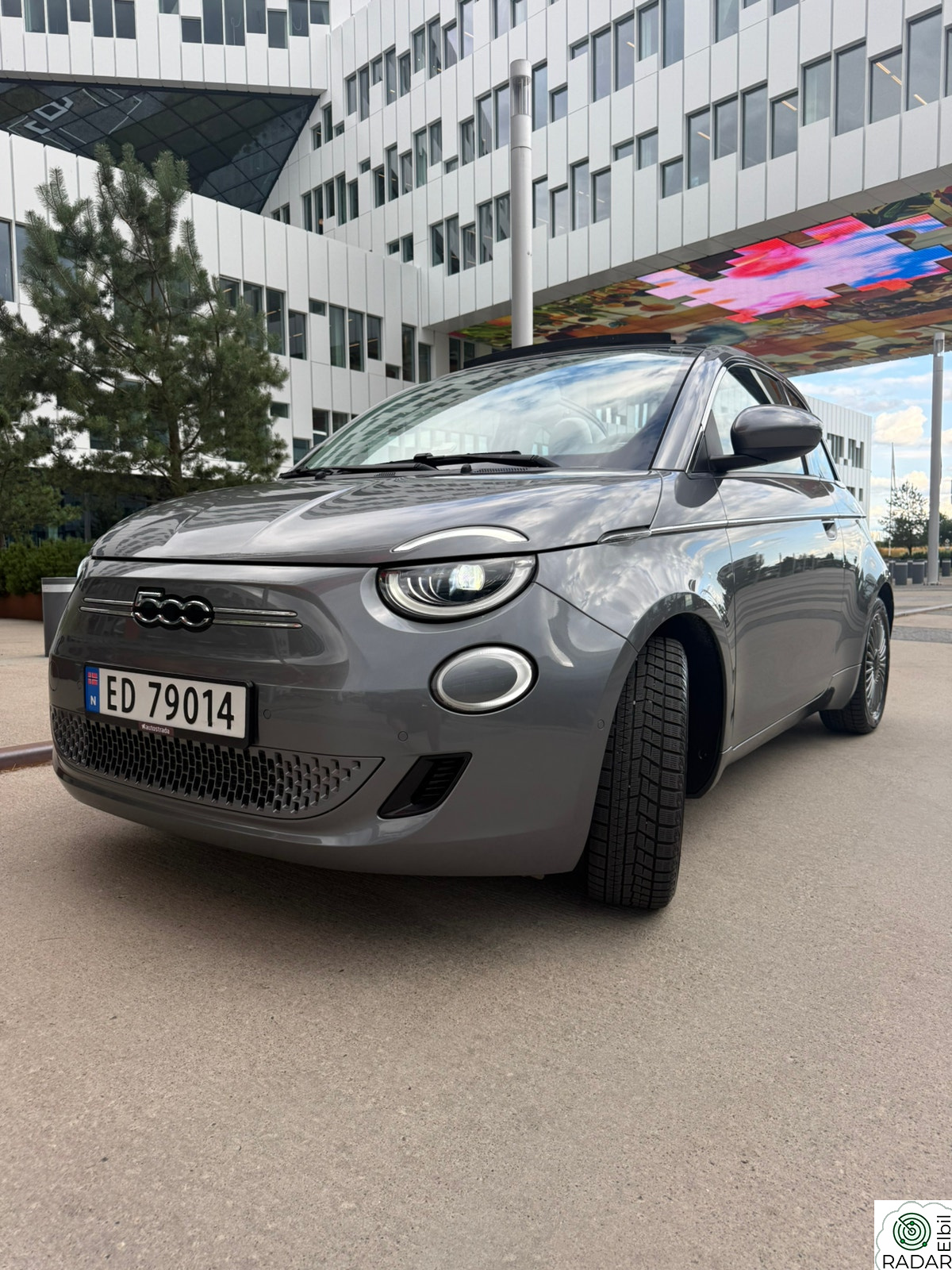 FIAT 500 Strøken La Prima Cabriolet -hvitt skinninteriør- lav km