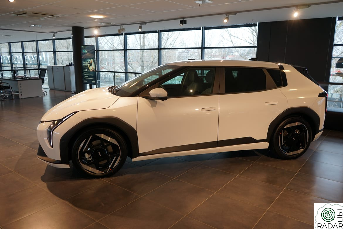 KIA EV4 Long Range Exclusive plus / Mye utstyr !