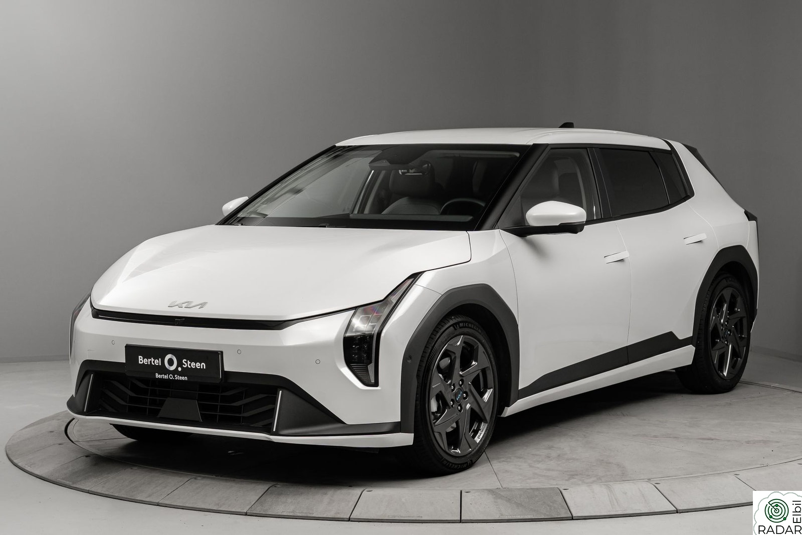 KIA EV4 Exclusive Plus LR | El. seter | Adaptiv cruise
