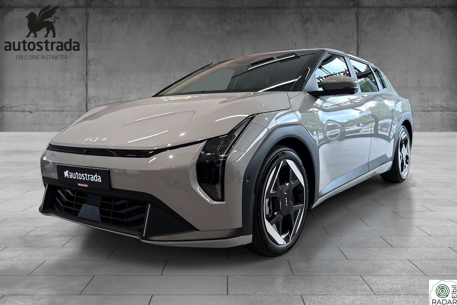 KIA EV4 Exclusive Plus Long range, El. seter, Adaptiv cruise