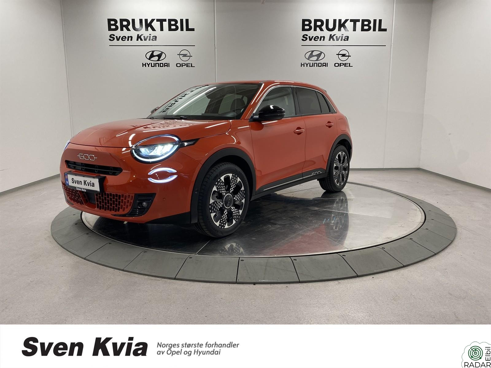 FIAT 600 NORSK LA PRIMA MED SKINN 54KWH ACC CARPLAY NAVI KAMERA