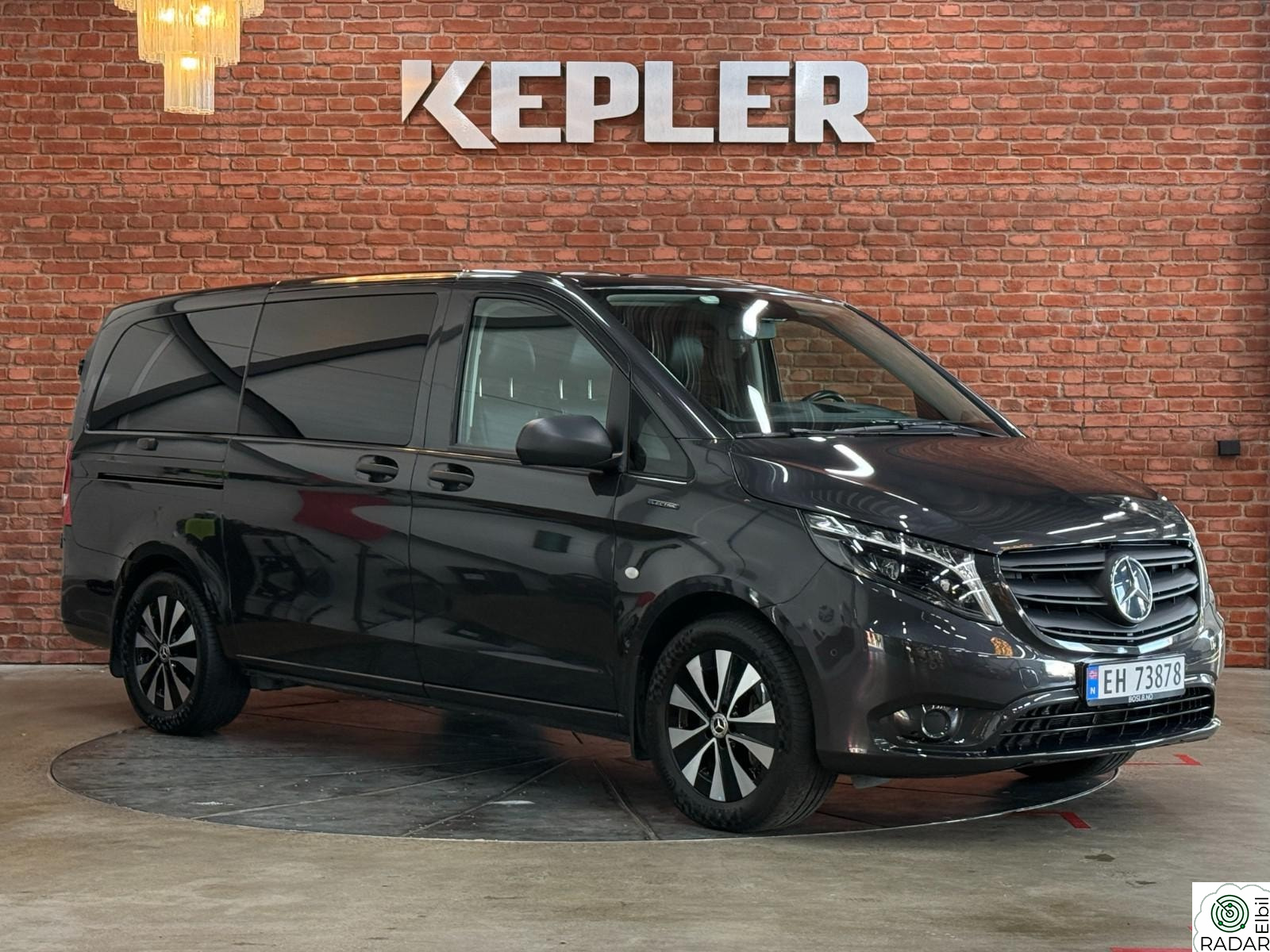 MERCEDES-BENZ eVito Tourer 9-seter, Ryggekamera, Adaptiv cruise ++