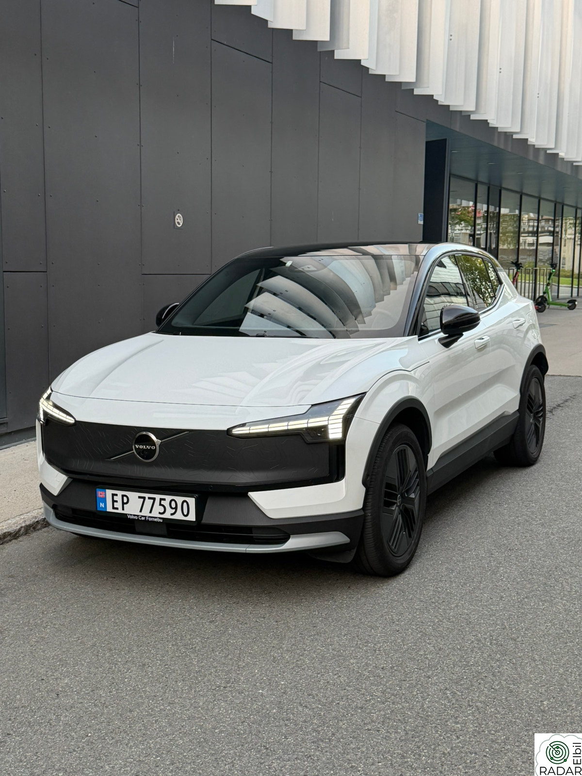 VOLVO EX30 Cross Country 428hk AWD
