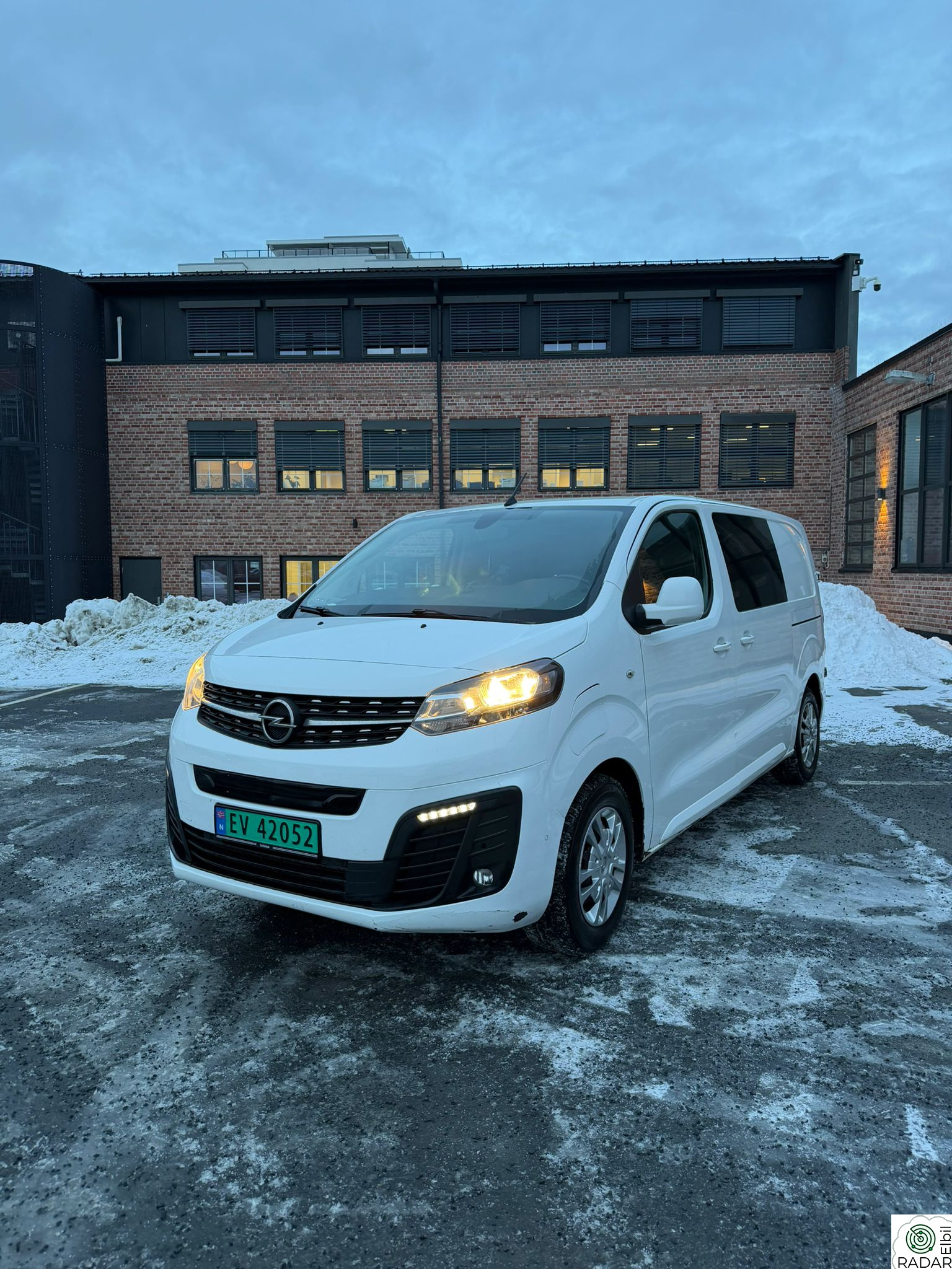 OPEL VIVARO Elite L2 75 kWh 136hk