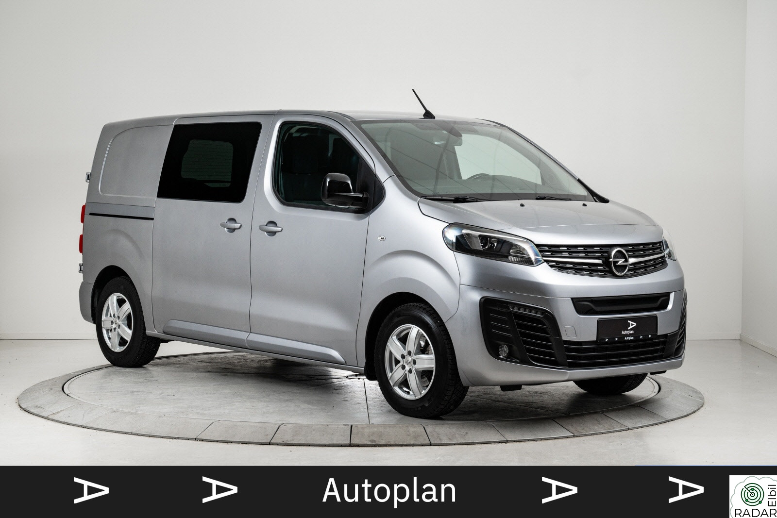 OPEL VIVARO Elite L2 75 kWh 136hk Krok Kamera Cruise