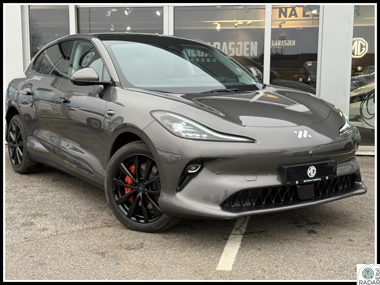 MG IM 6 100AWD|4-Hjulsstyring|PremiumSound|800V