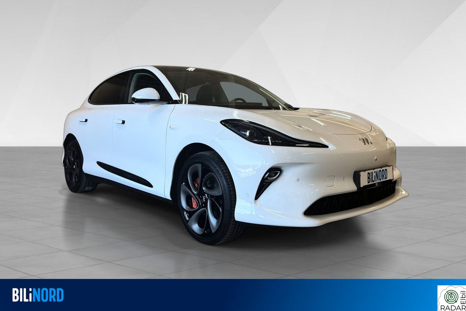 MG IM 6 AWD 100 kWh m sportsfelger 21"