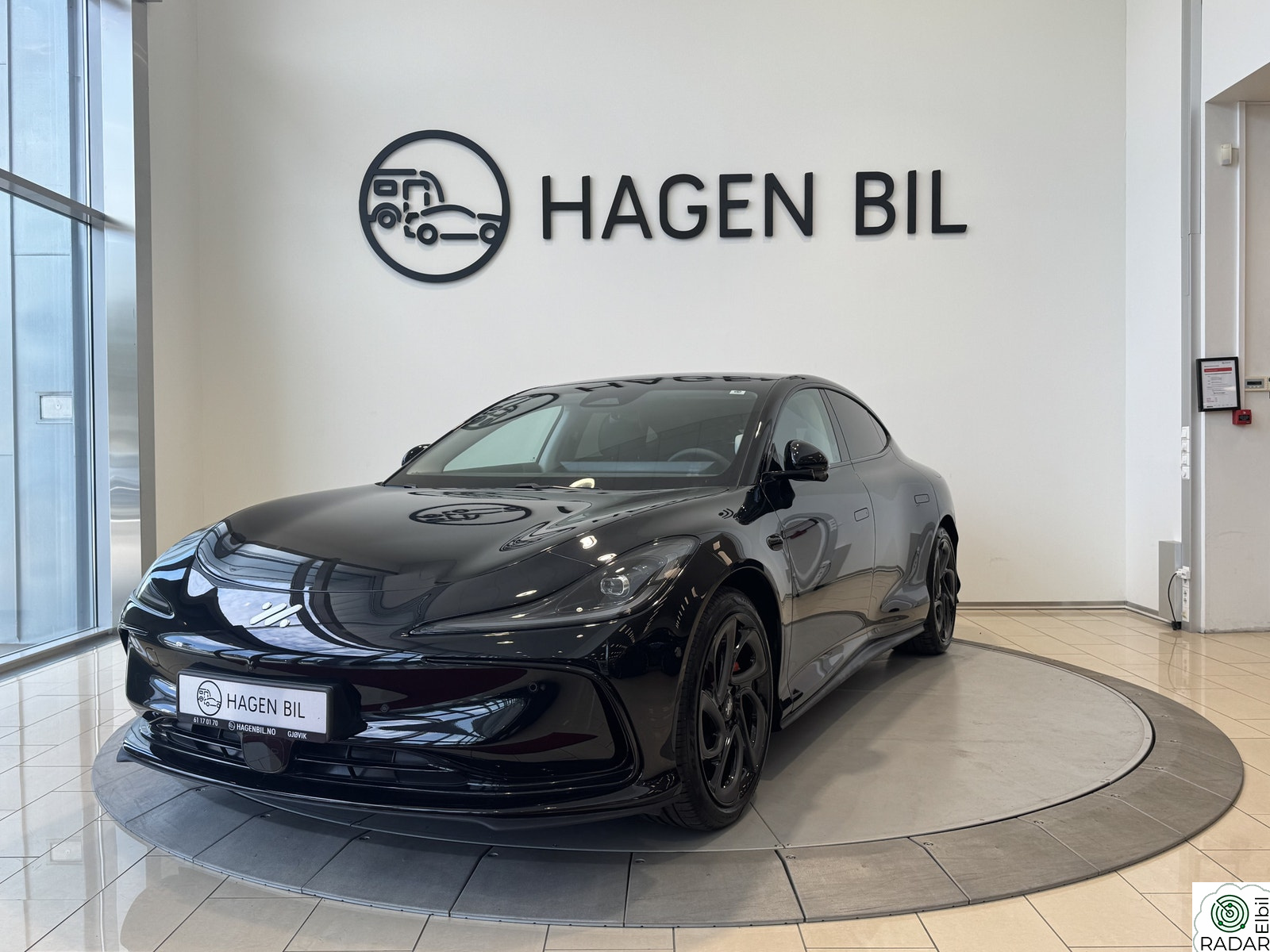 MG IM 5 AWD / 100 AWD PERFORMANCE / 20 SPORTSFELGER / 751HK / 8