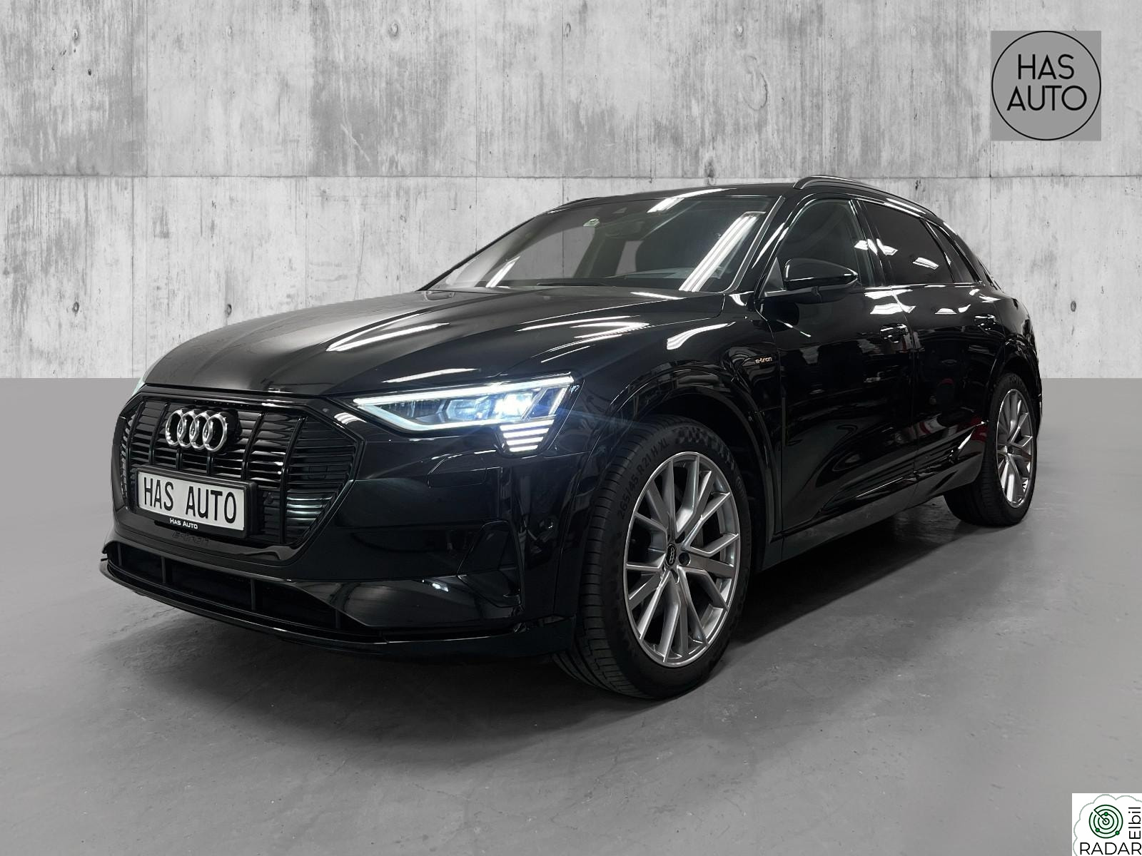 AUDI e-tron 55 Etron 55 Advance S line + Panorama BLACK Edition B O