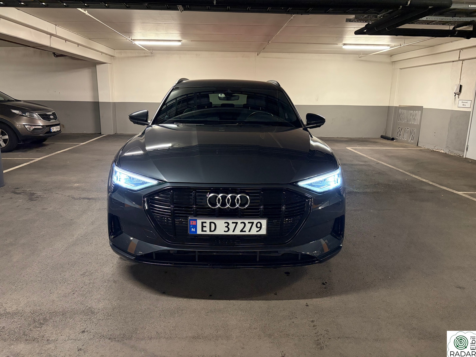 AUDI E TRON 55 55 Advanced Sport Vinterpakke/360kamera/Krok/El.seter
