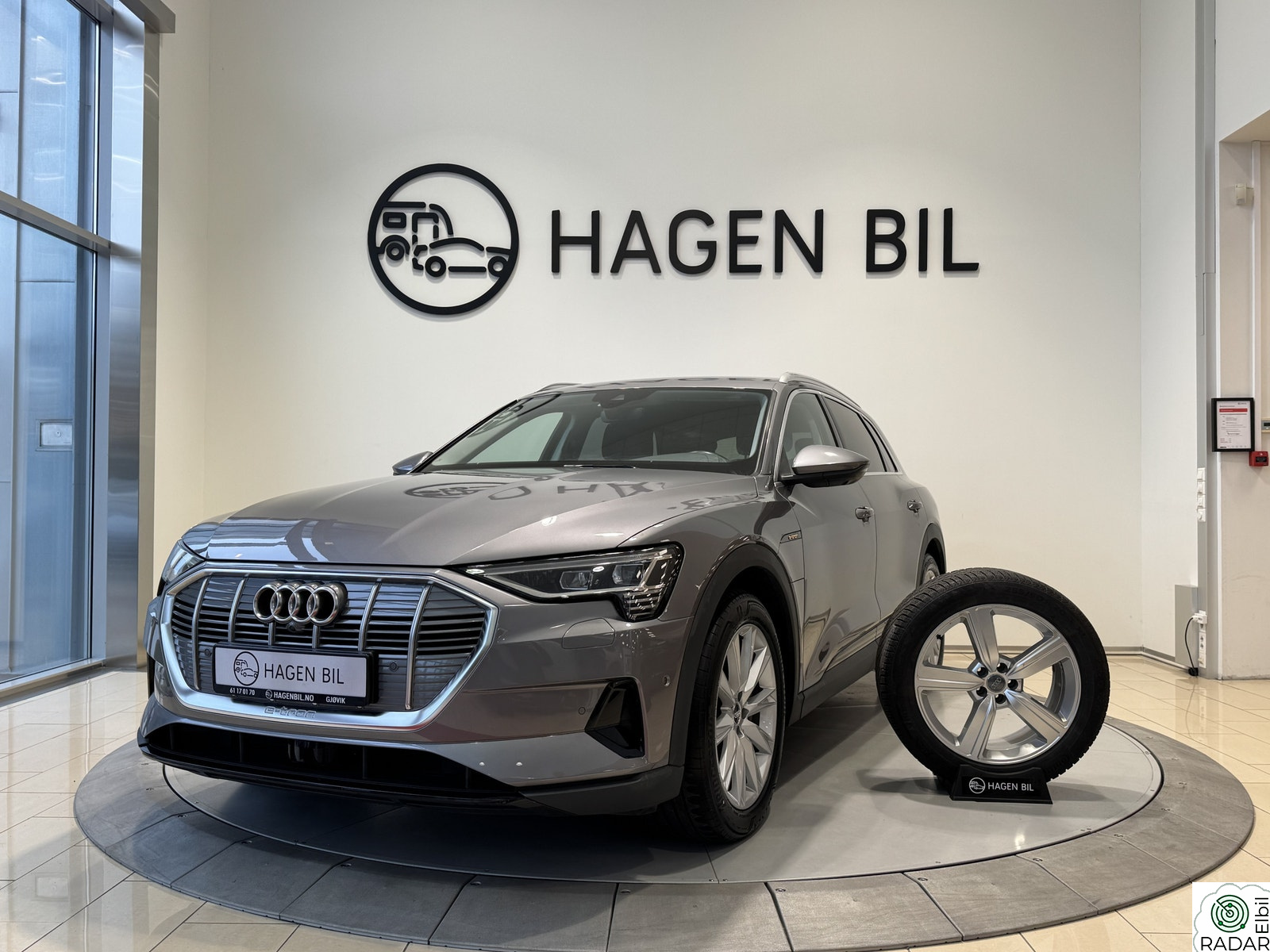 AUDI e-tron 55 / AVT H.FESTE / 4X4 / SKINN / DAB+ / NAVI R.KAMERA