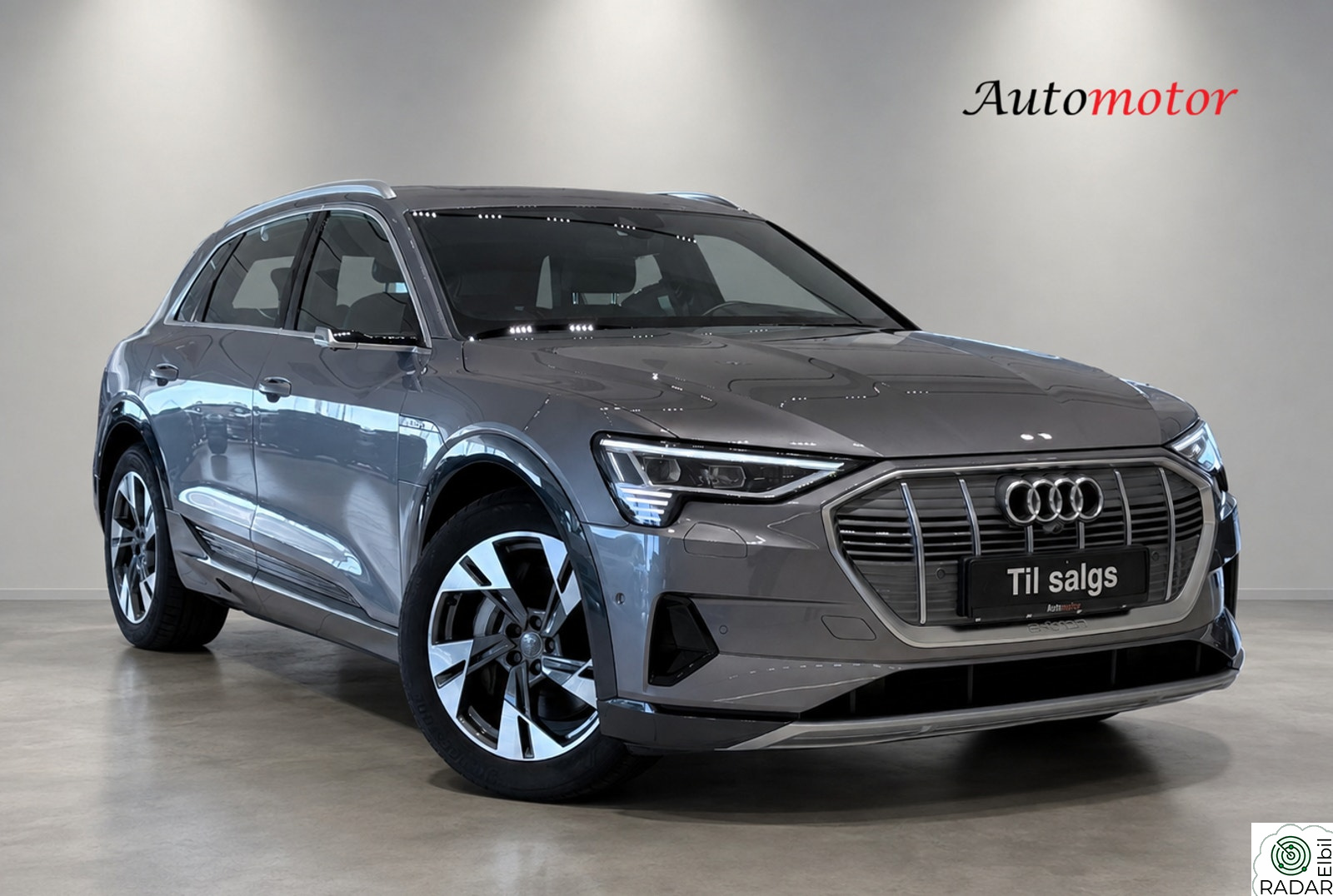 AUDI e-tron 55 Advanced/4X4/Navi/DAB/Krok/ACC/360/HUD/Pano/1Eier
