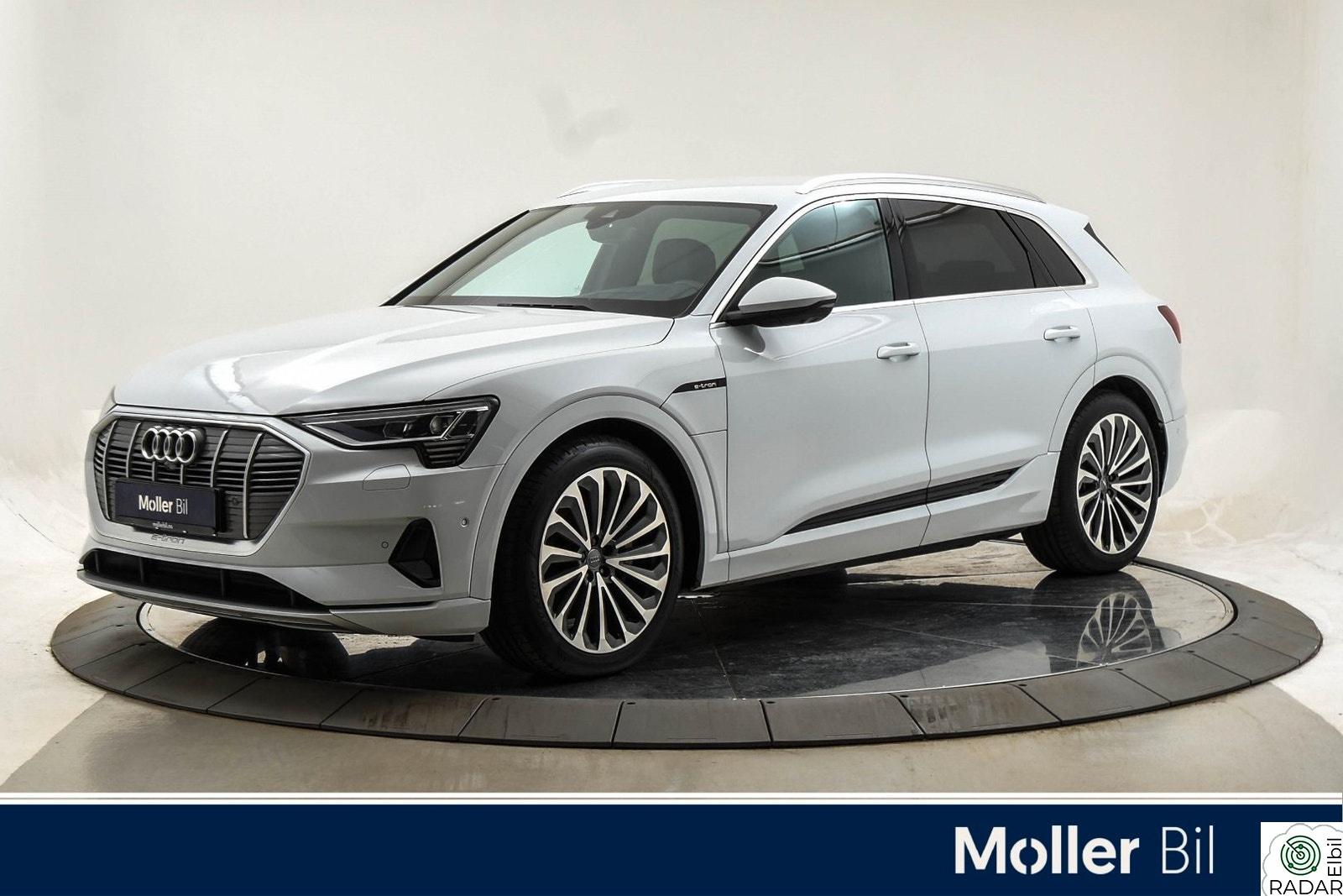 AUDI e-tron 55 advanced plus Krok/HUD/Matrix/Kamera/Navi/Sportseter