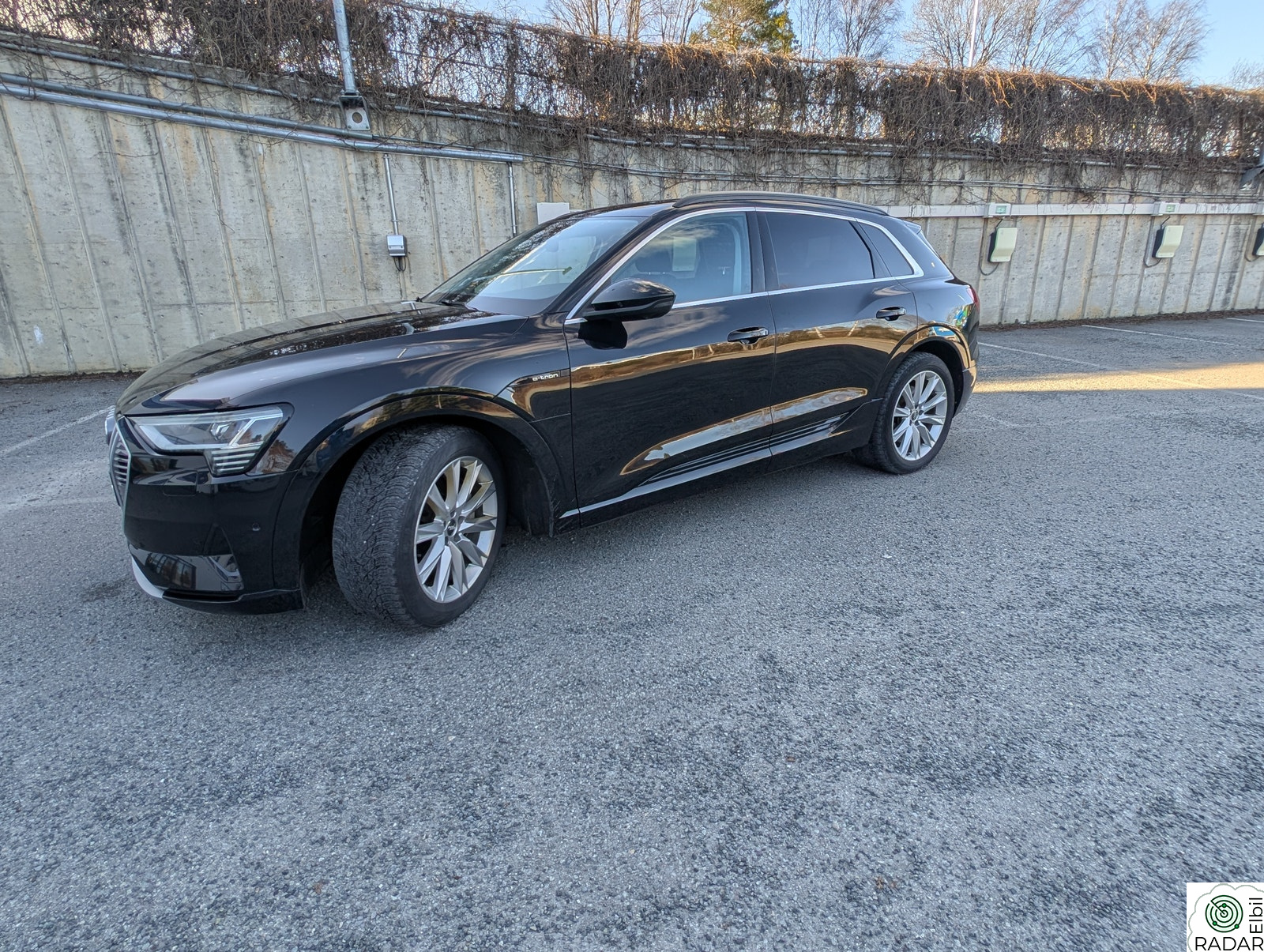 AUDI e-tron 50 50 Adv. Business / Luft / B&O / 360 / Krok / 4s Klima
