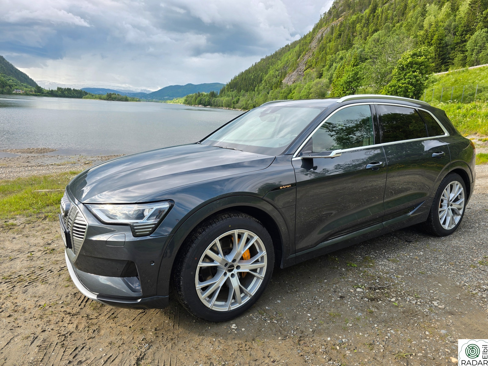 AUDI e-tron 55 55 S line Sport