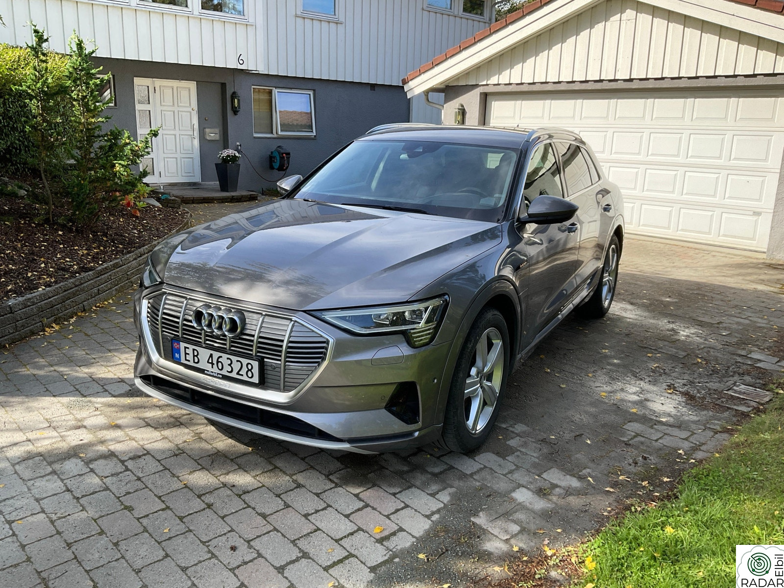 AUDI e-tron 50 50 Advanced Sport, Head Up, 360, ny bakre motor