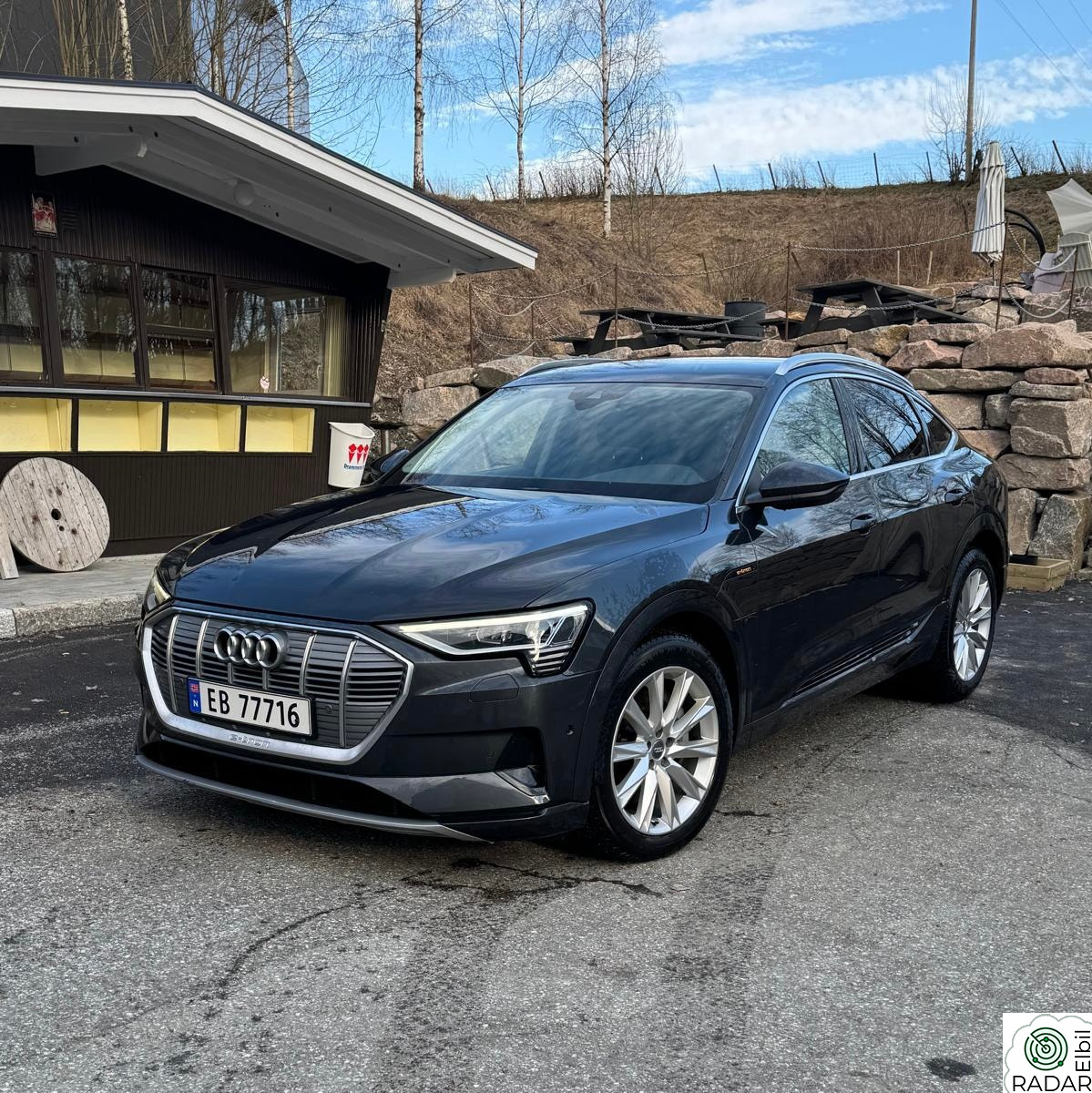 AUDI e-tron Sportback 50 50 Sportback S line