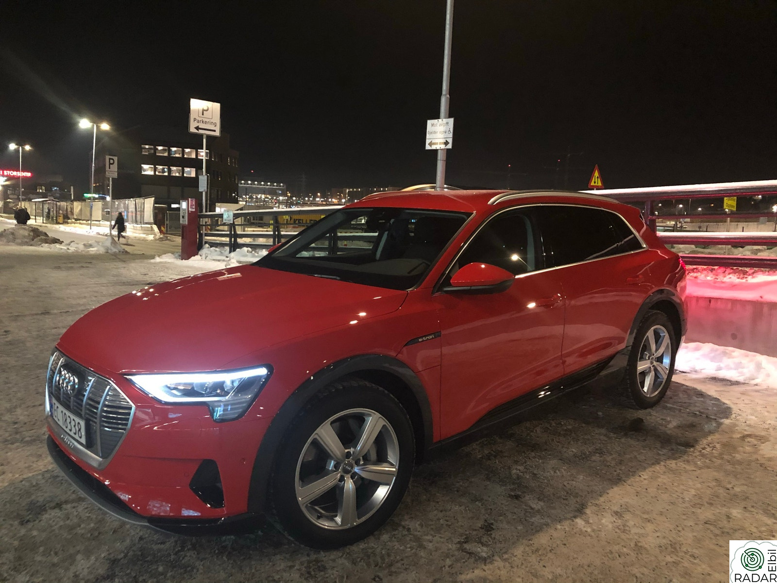 AUDI e-tron 50 50 Advanced Business