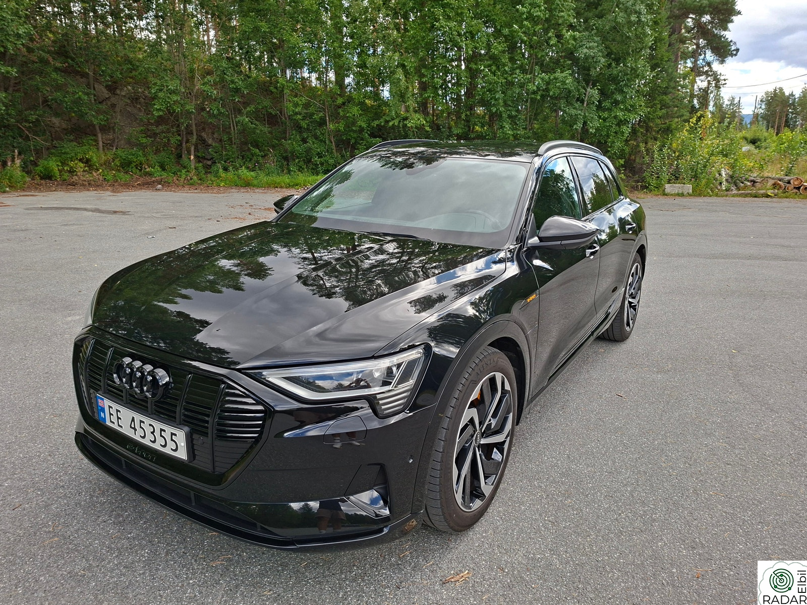 AUDI E TRON 50 50 Advanced Sport/Hengerfeste/Omgivelskamera/El- seter