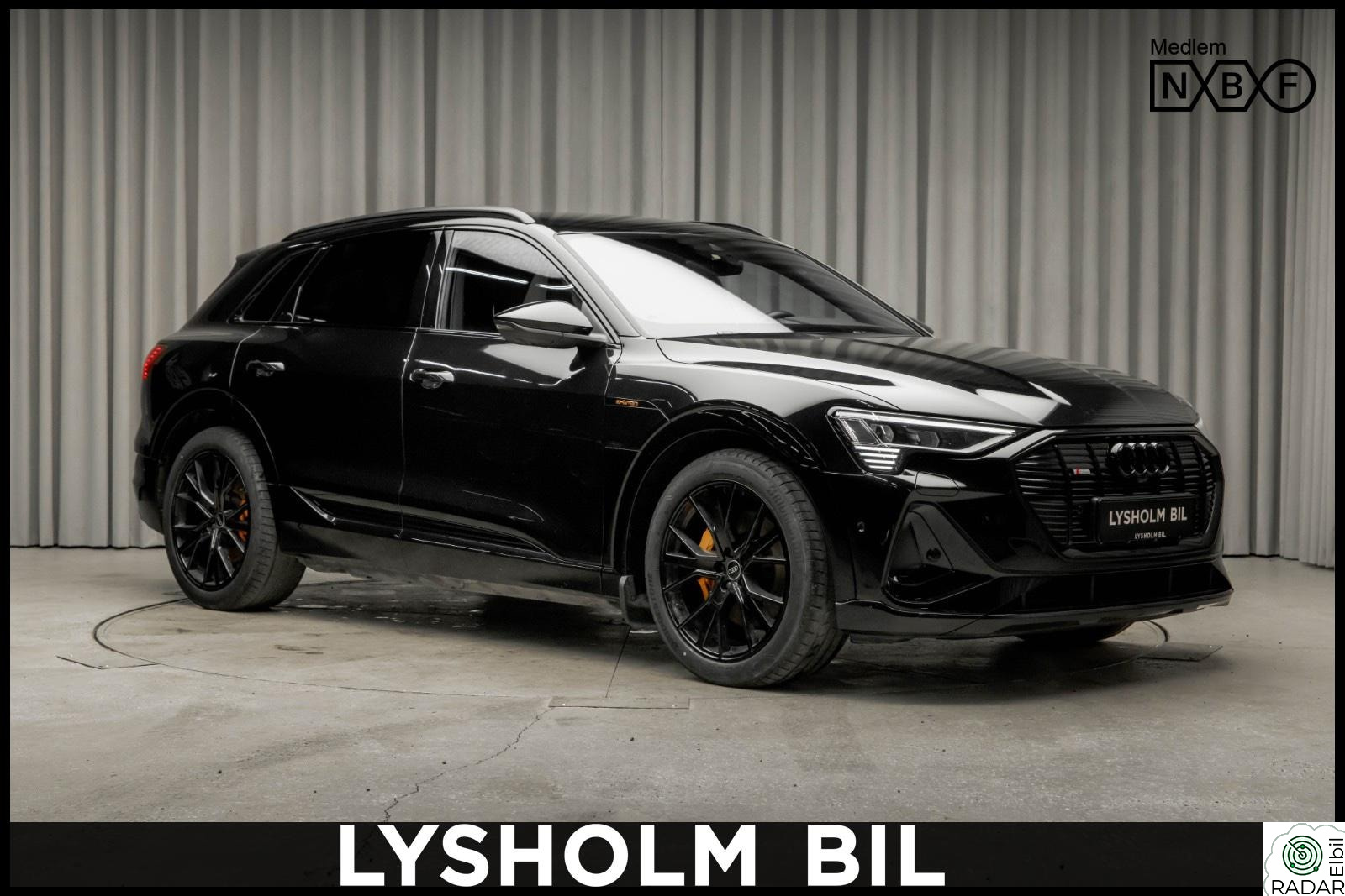 AUDI E TRON 55 55SUV/2x S-Line/Black Edition/Gule detaljer/Krok/Gardin