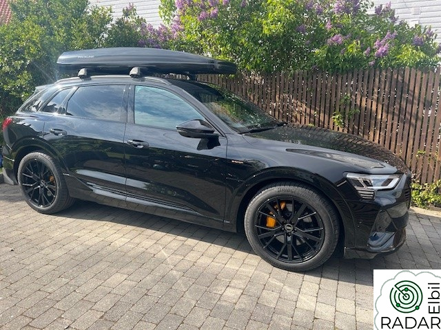 AUDI E TRON 55 55 Quattro S-LIne .Black Edition