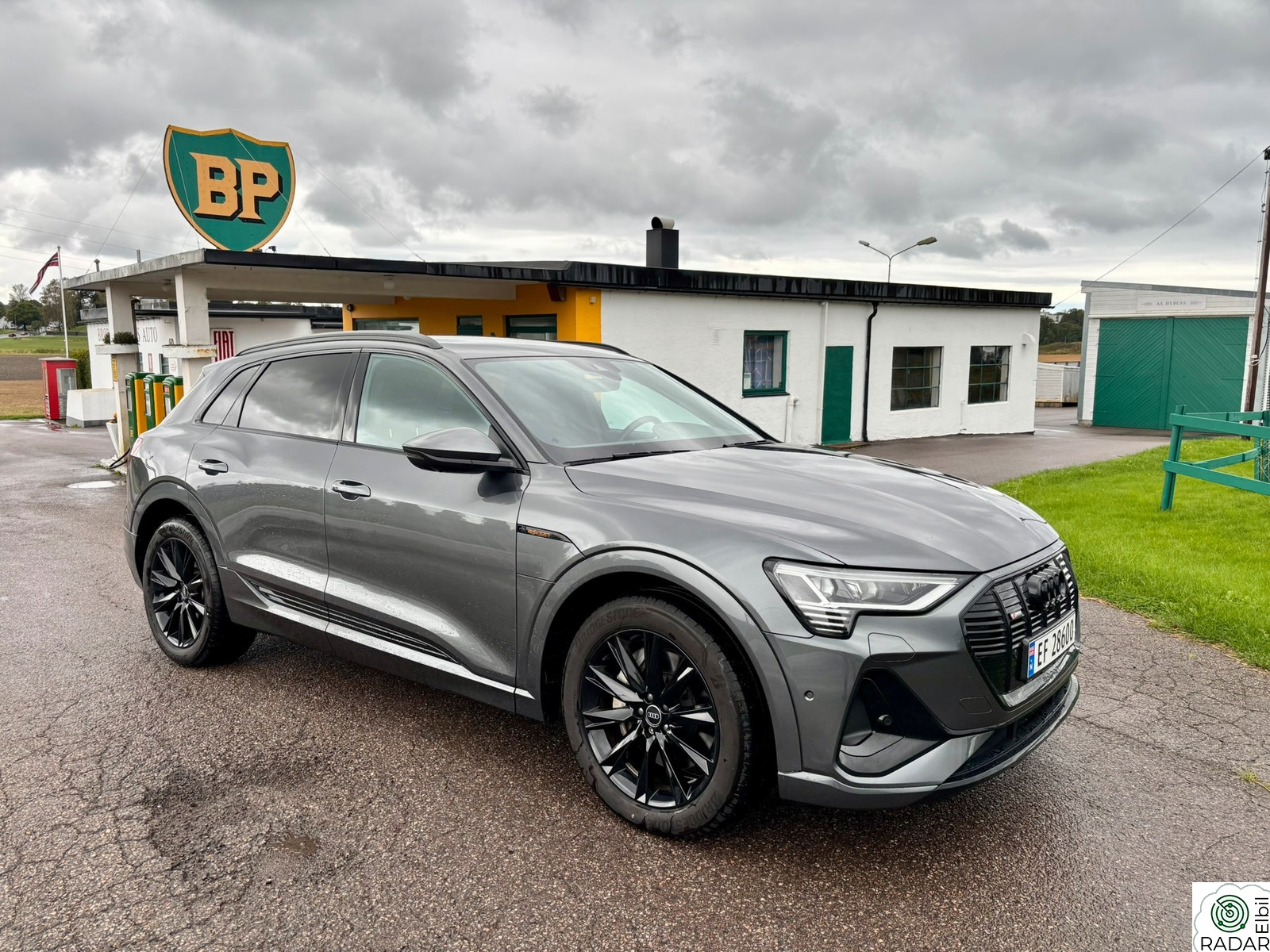 AUDI E TRON 55 55 S line Sport