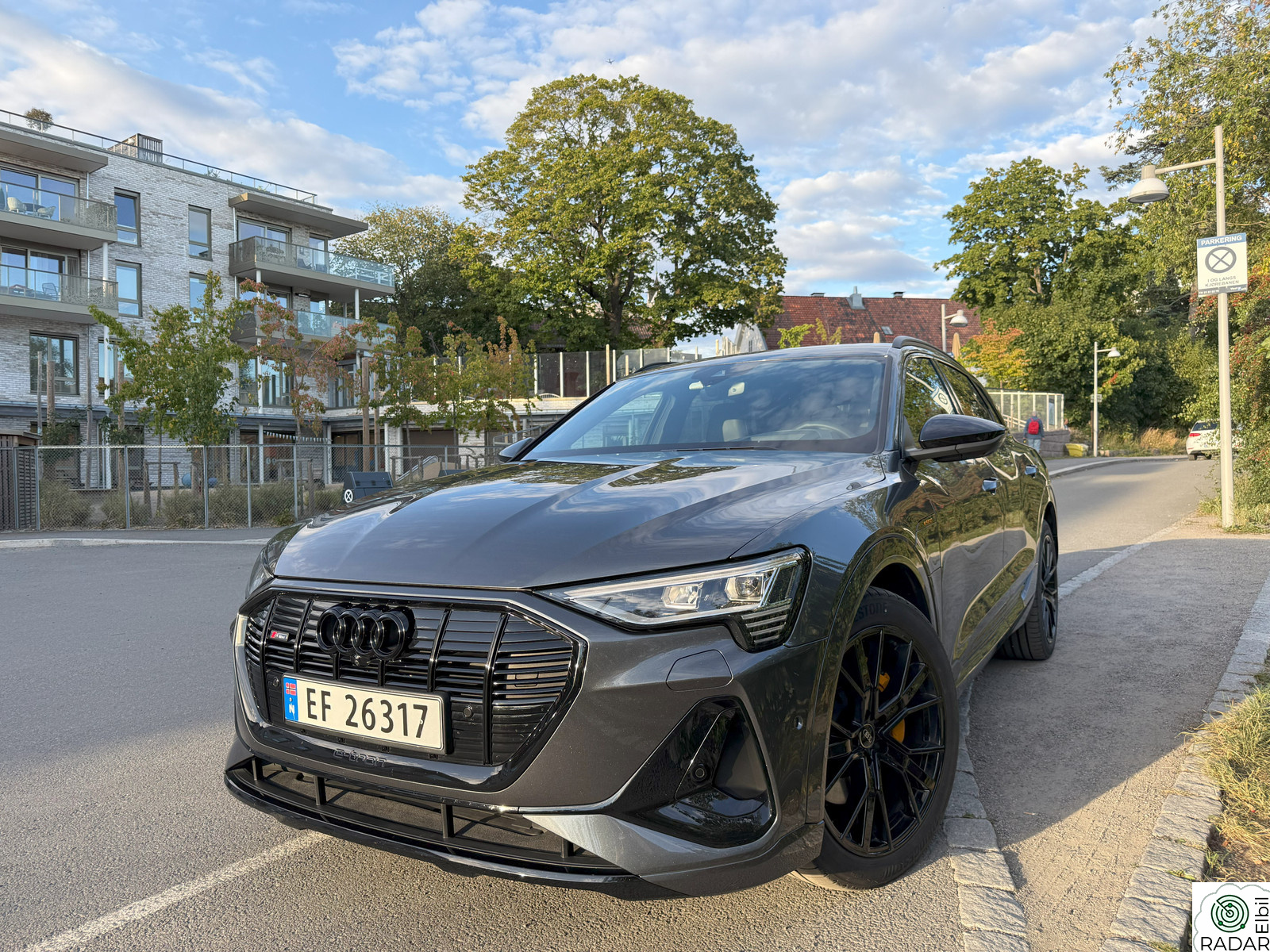 AUDI E TRON 55 55 S line Sport