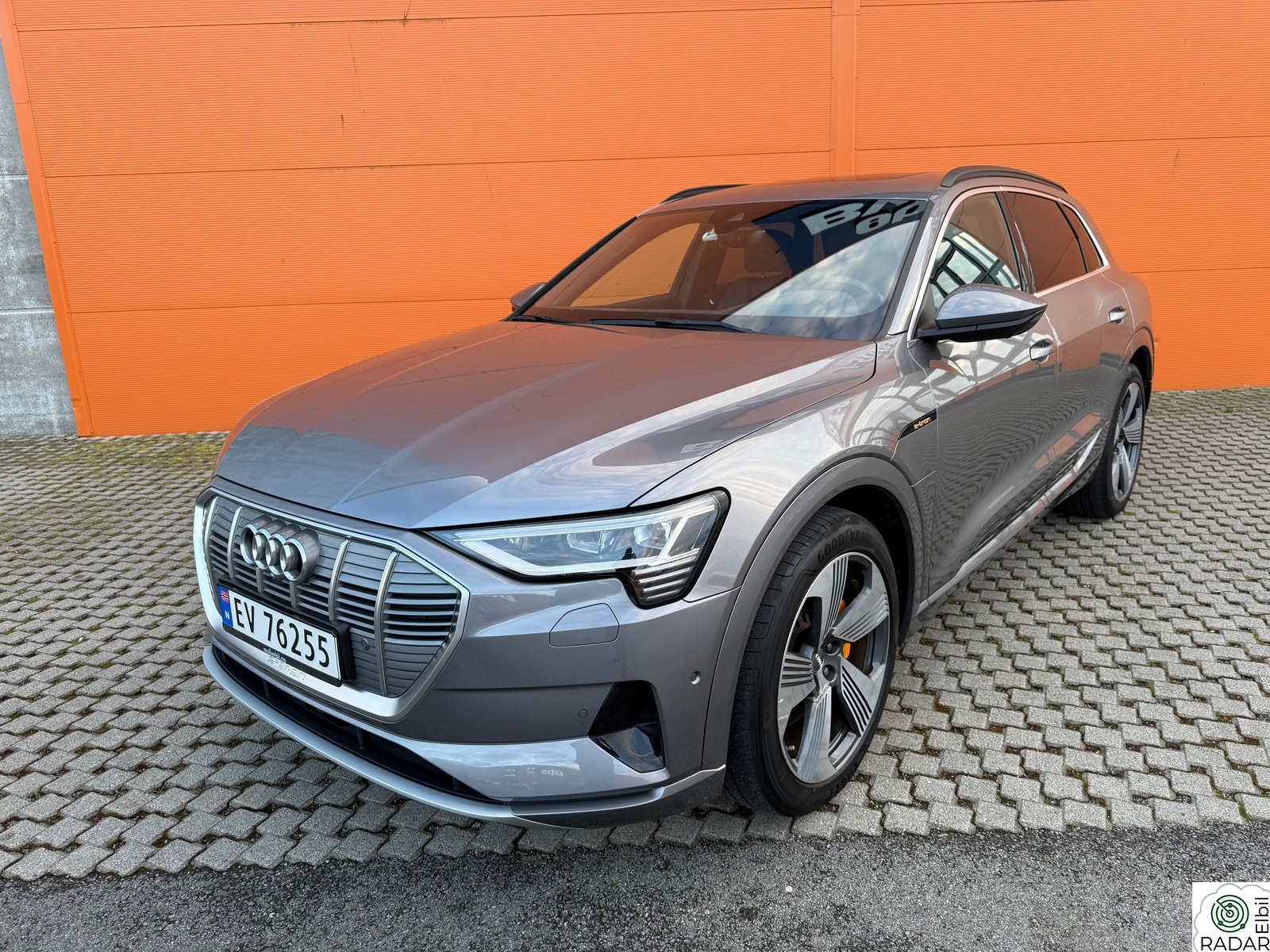 AUDI e-tron 55