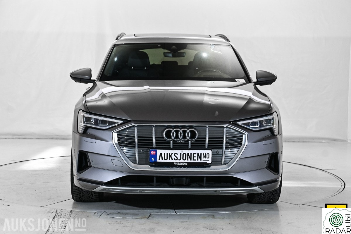 AUDI e-tron 55 B&O HEAD UP LUFTFJÆRING PANORAMA SKINN