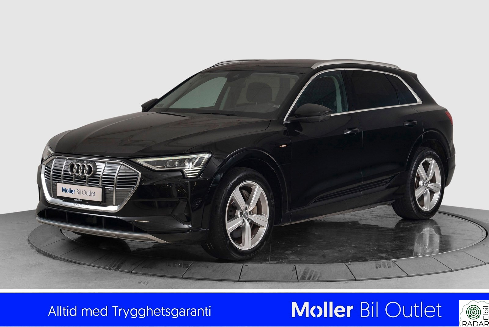 AUDI e-tron 55 Advanced Fast Track - 360kam,HUD,Matrix,Krok,Navi