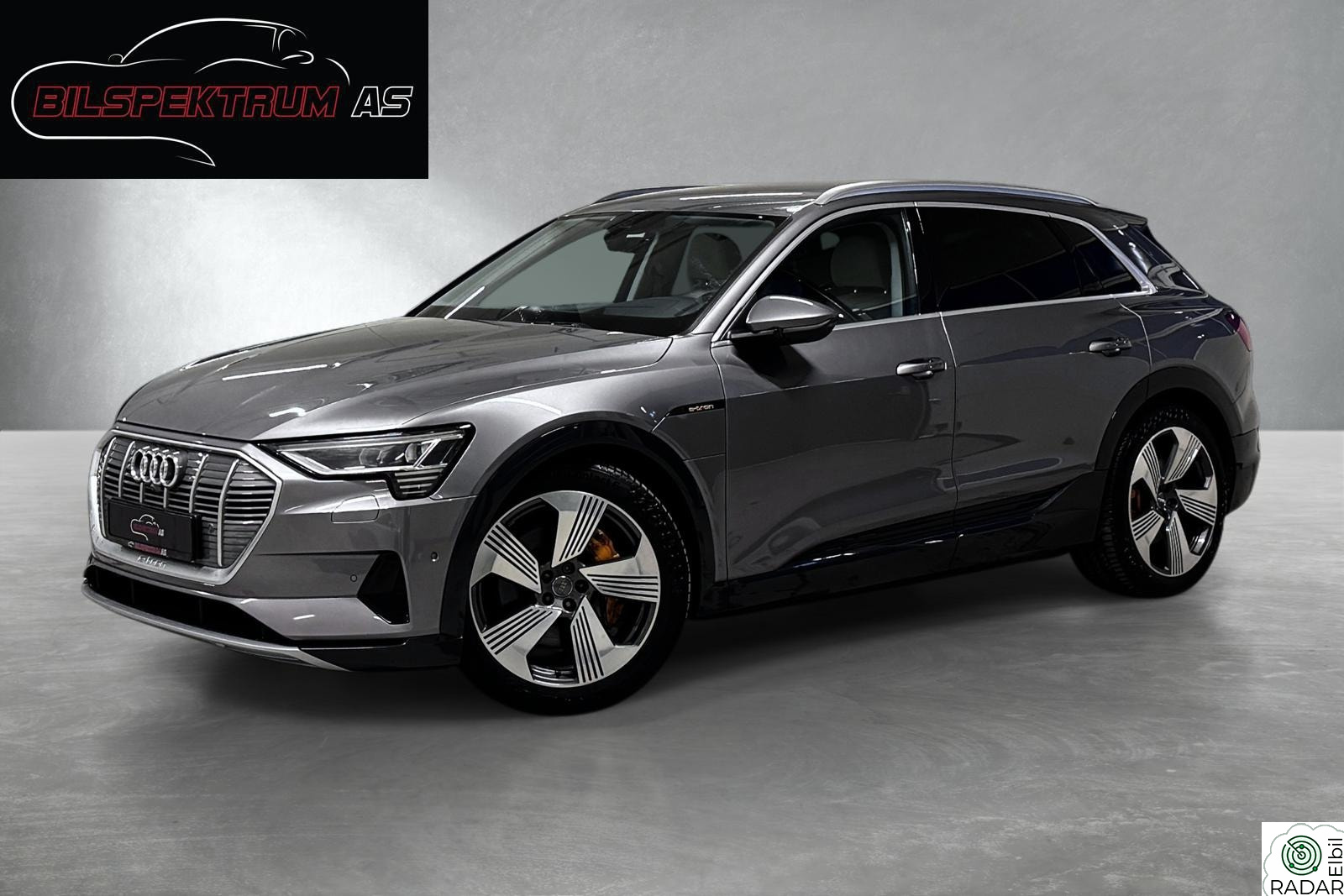 AUDI e-tron 55 Advanced+ Quattro // Skinn, Head-up, 360, Memory, ++