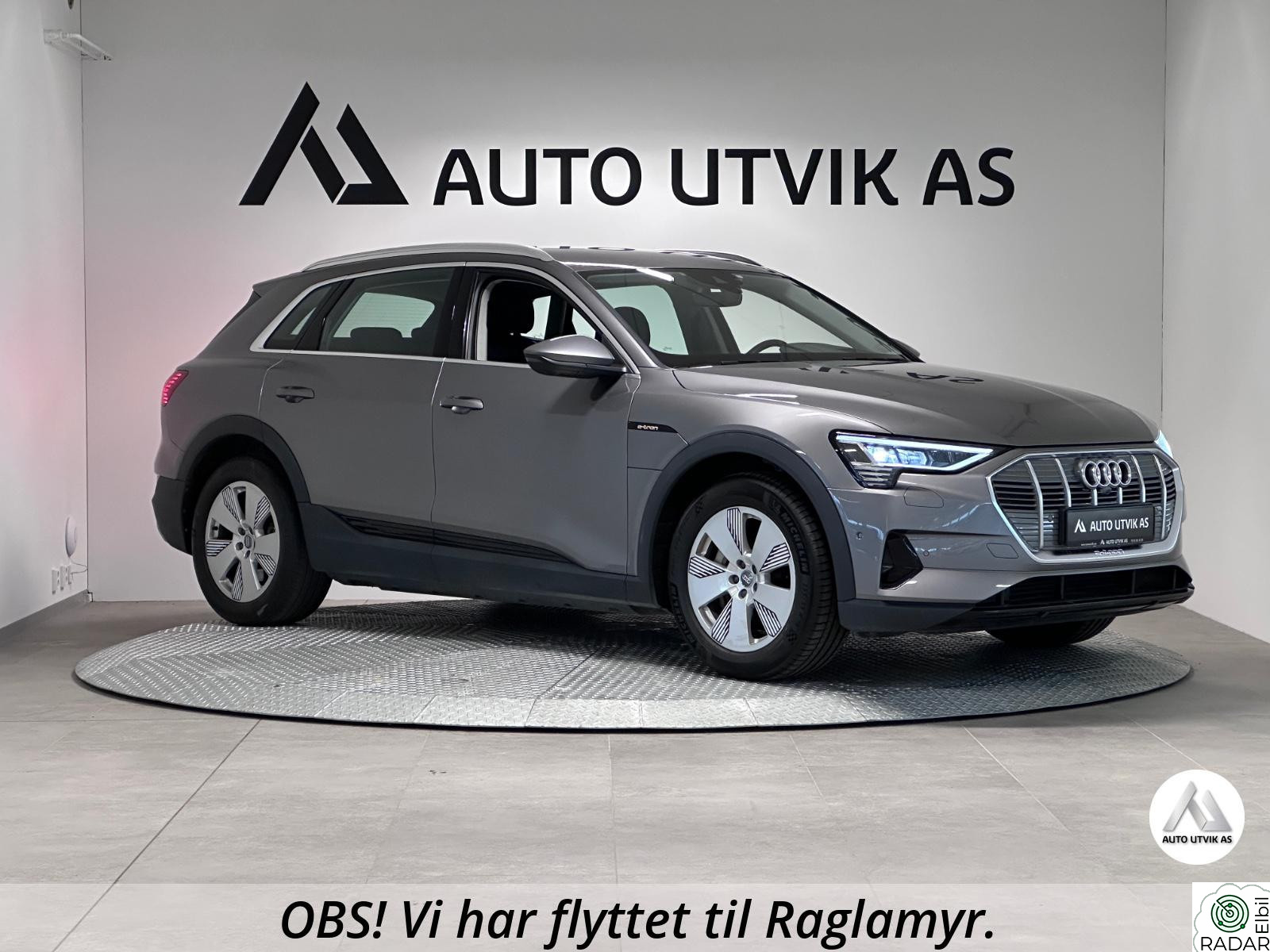 AUDI e-tron 55 Advanced/Business/Headup/Krok/360Kamera/Ny service