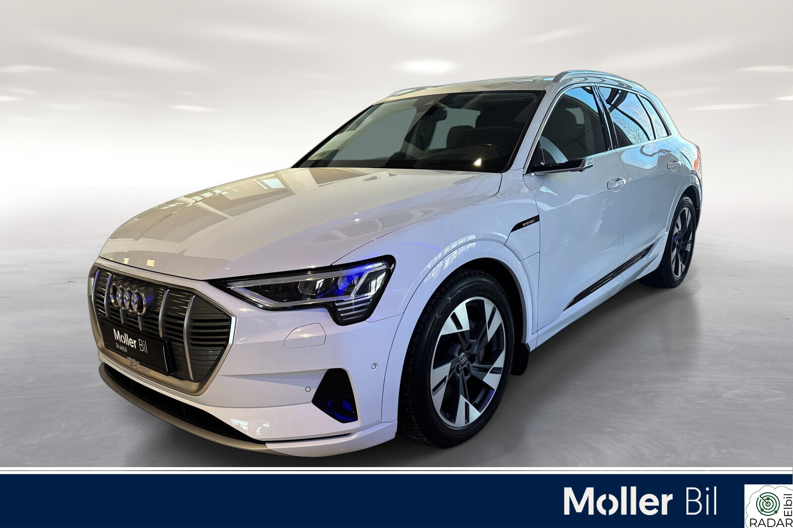 AUDI e-tron 55 Advanced Exclusive|HUD|Matrix|H.feste|B