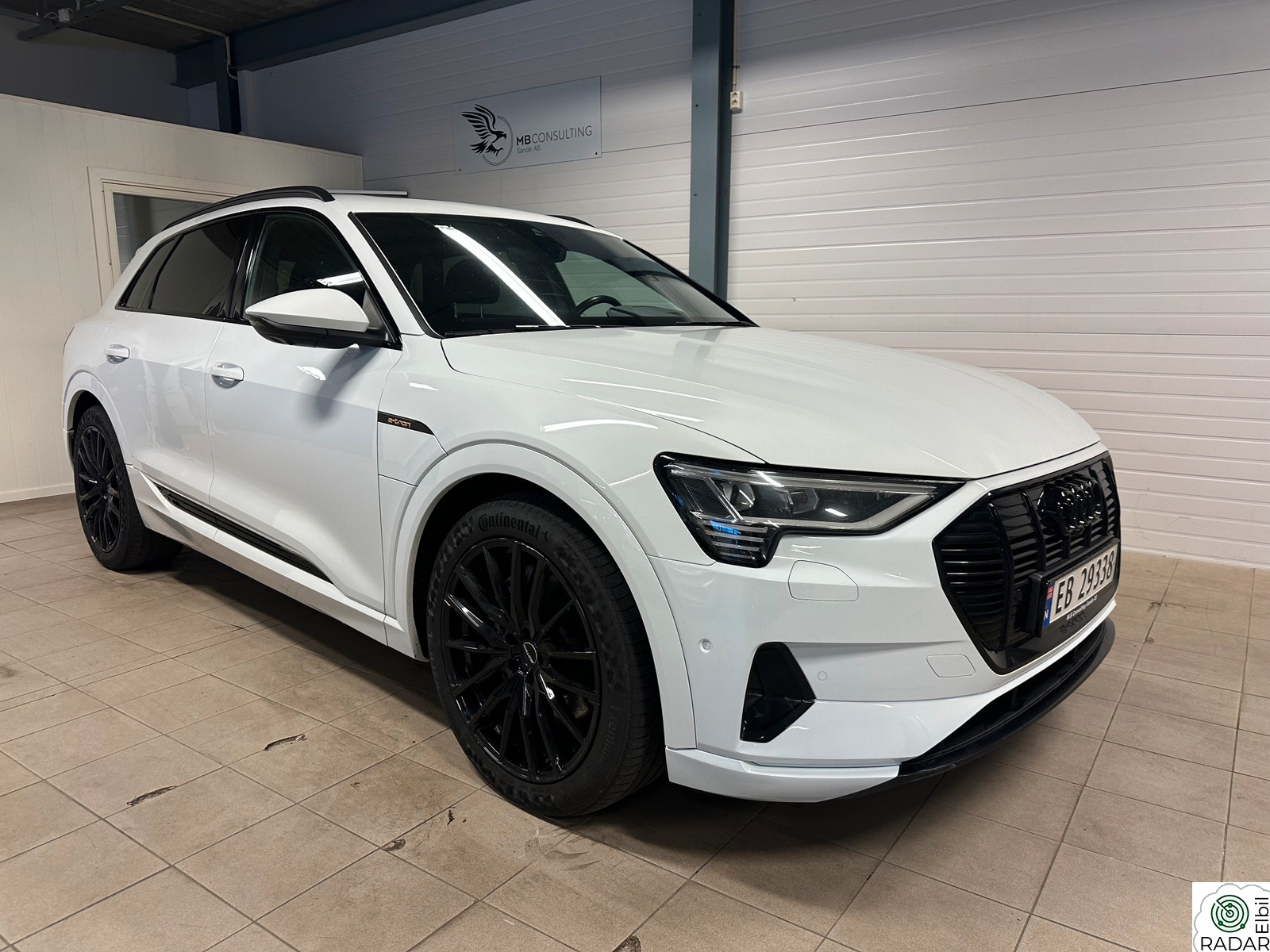 AUDI e-tron 55 Advanced  QUATTRO +SKINN+PANORAMA+KROK+S LINE