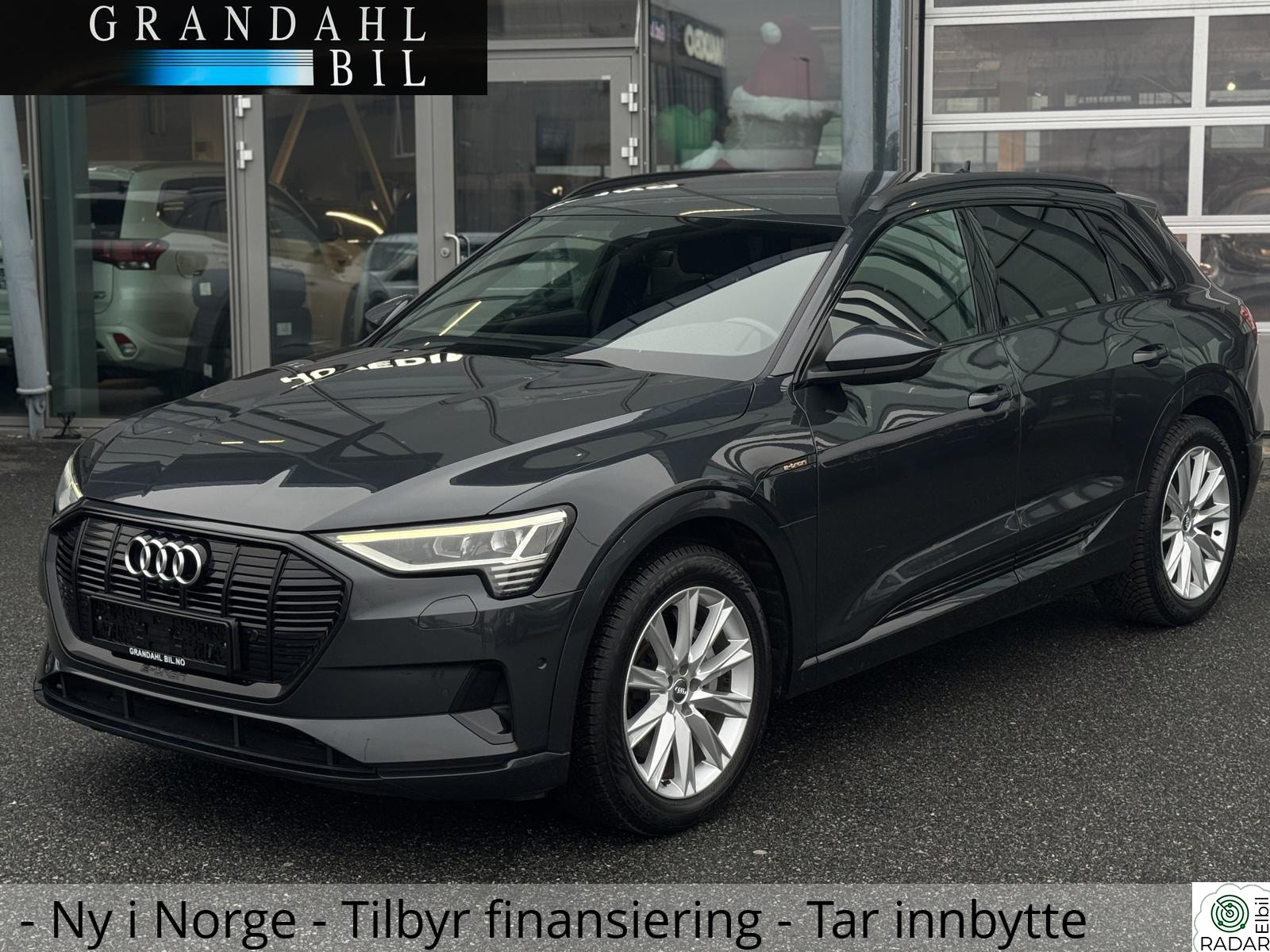 AUDI e-tron 55 55 - Advanced Business - Skinn - 360 kamera - Krok ++