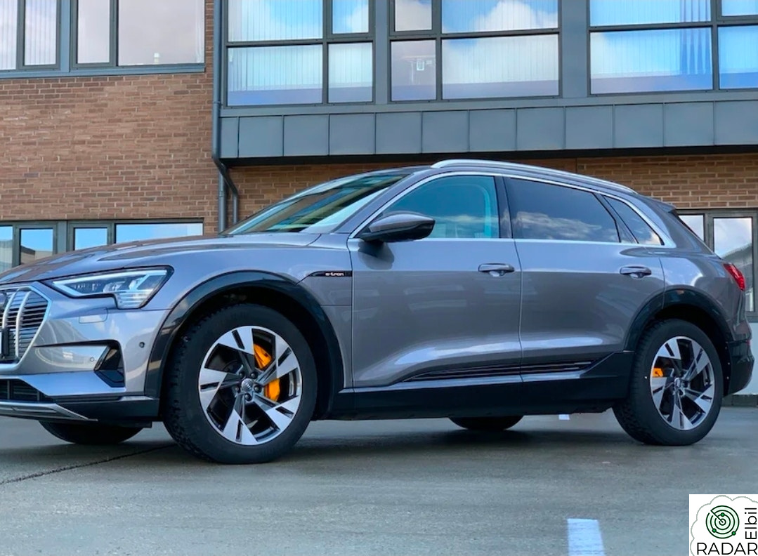 AUDI e-tron 50 50 Advanced Business