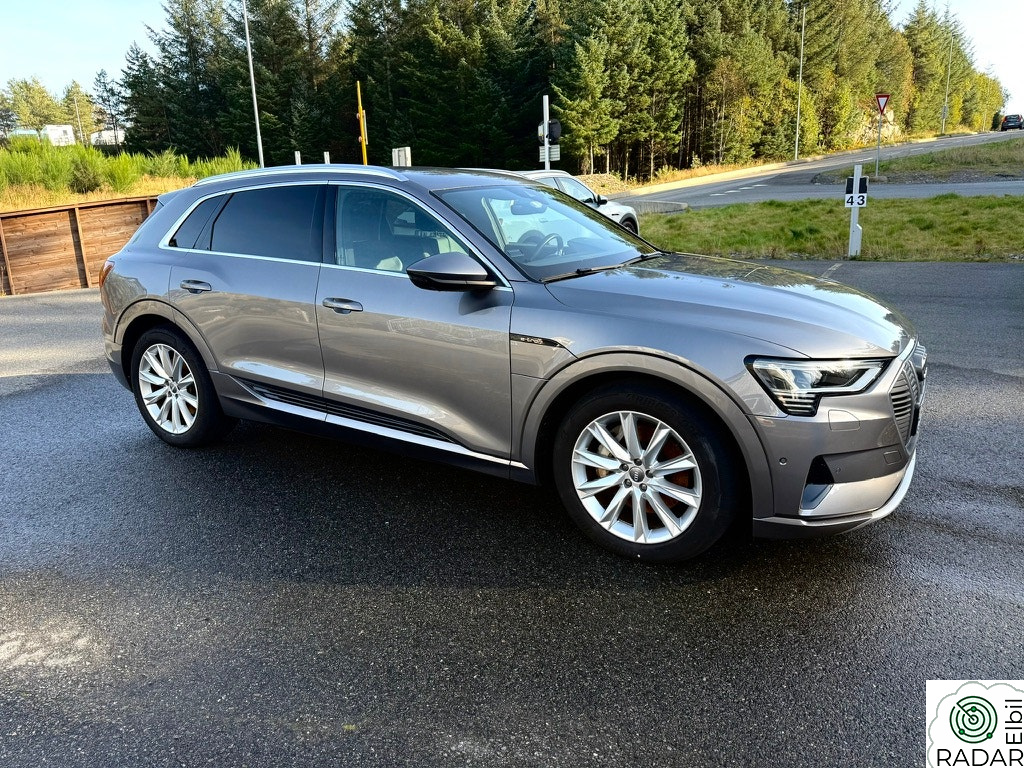 AUDI e-tron 50 50 Advanced Sport