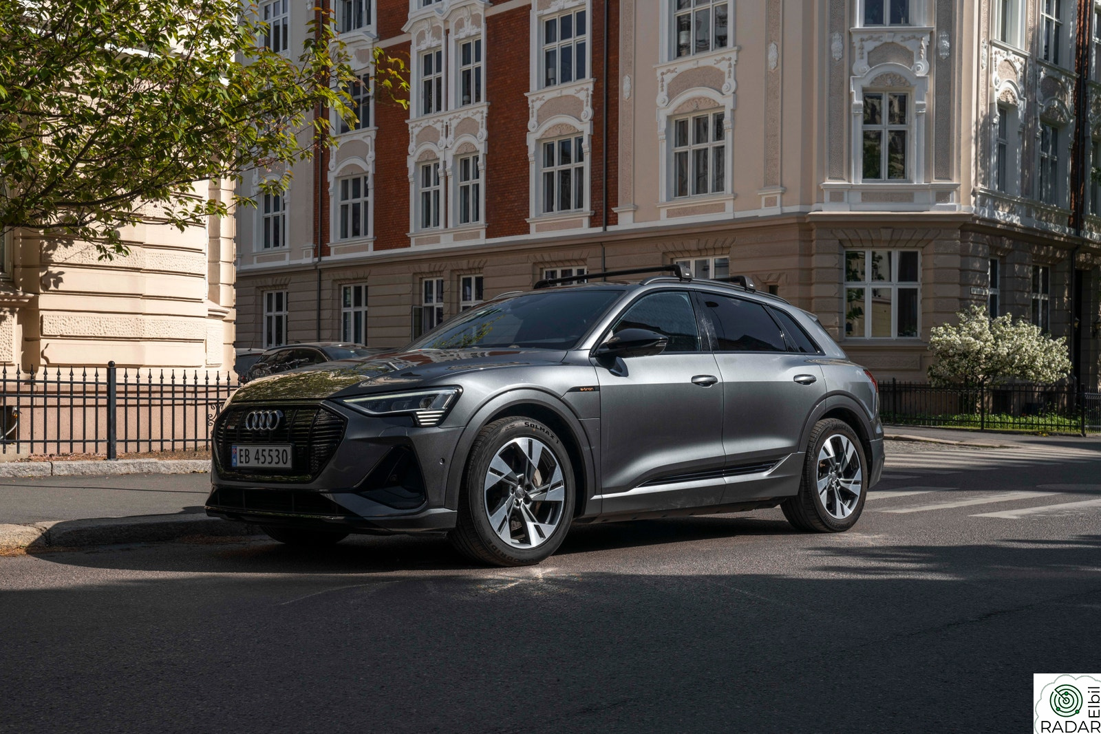 AUDI e-tron 55 55 2X S-LINE SPORTSETER/B&O/MATRIX/SORT OPTIKK/360