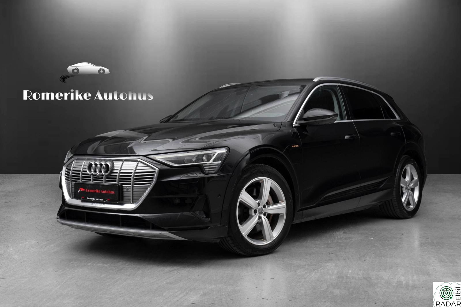 AUDI e-tron 50 50 Q AdvancedSport // LED, Memory, Krok, 360kam, CarP++