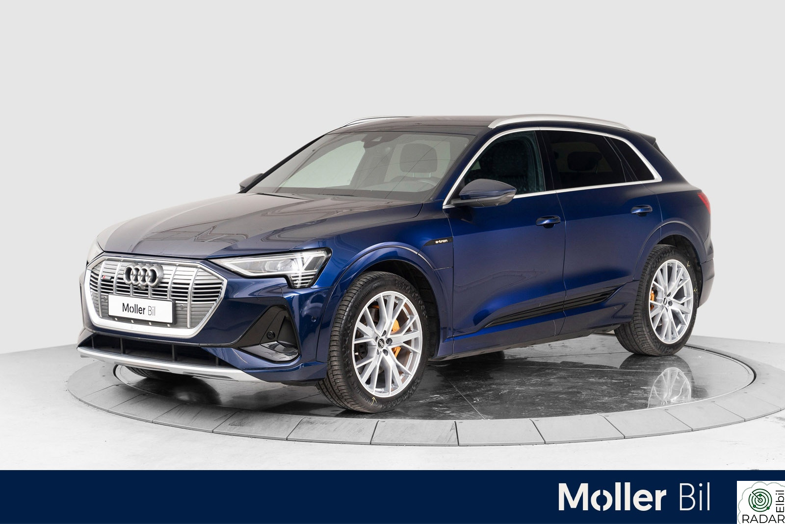 AUDI e-tron 55 55 s line sport 21",360,Sort taktrekk,Krok