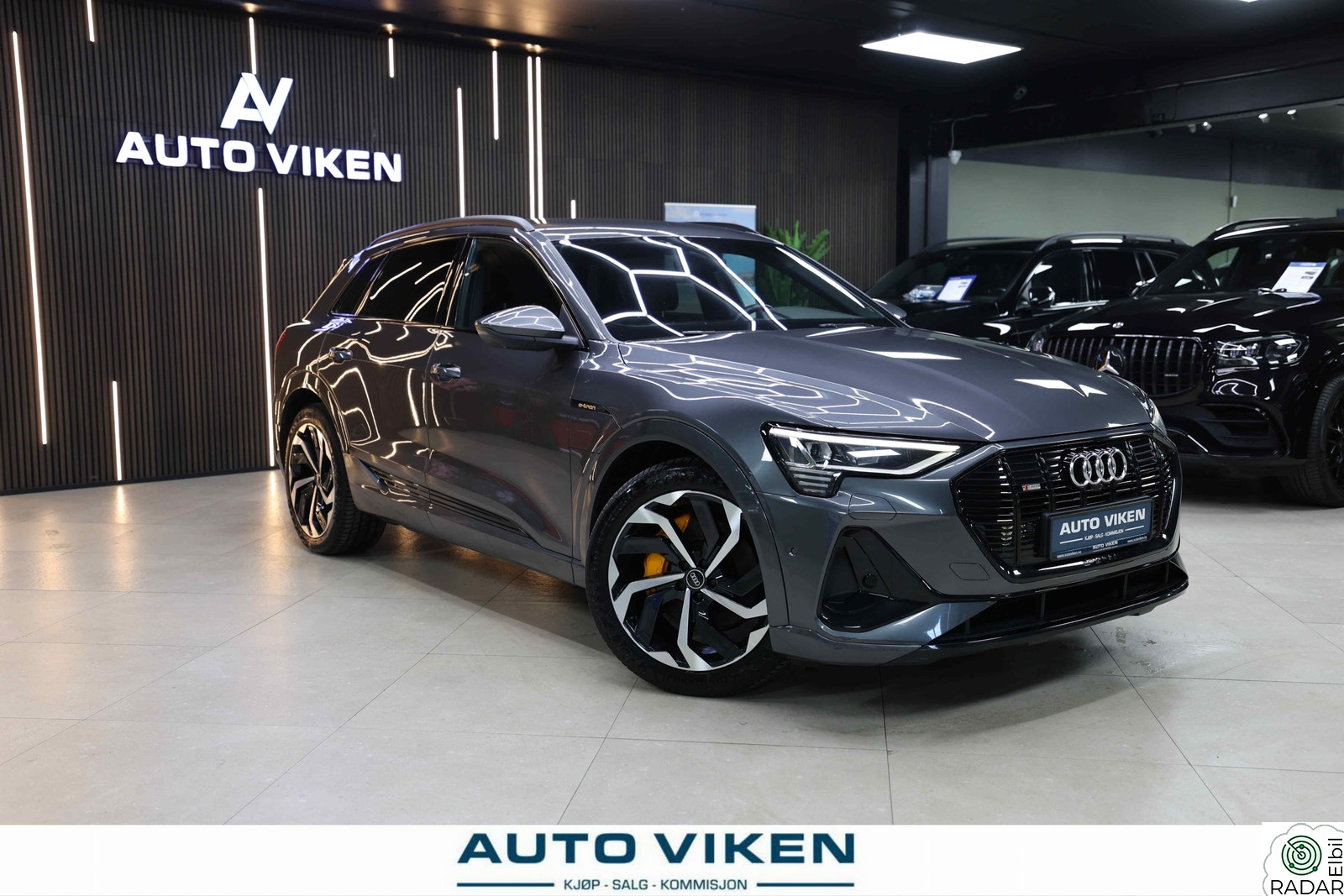 AUDI E TRON 55 55-417WLTP-426HK-4X4-SLINE-LED-LUFT-NAVI-DAB-360-ACC-HF