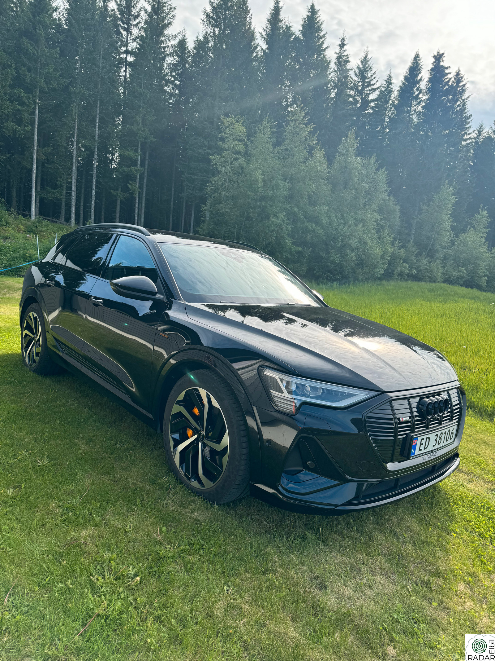 AUDI E TRON 55 55 S line Sport Black Edition