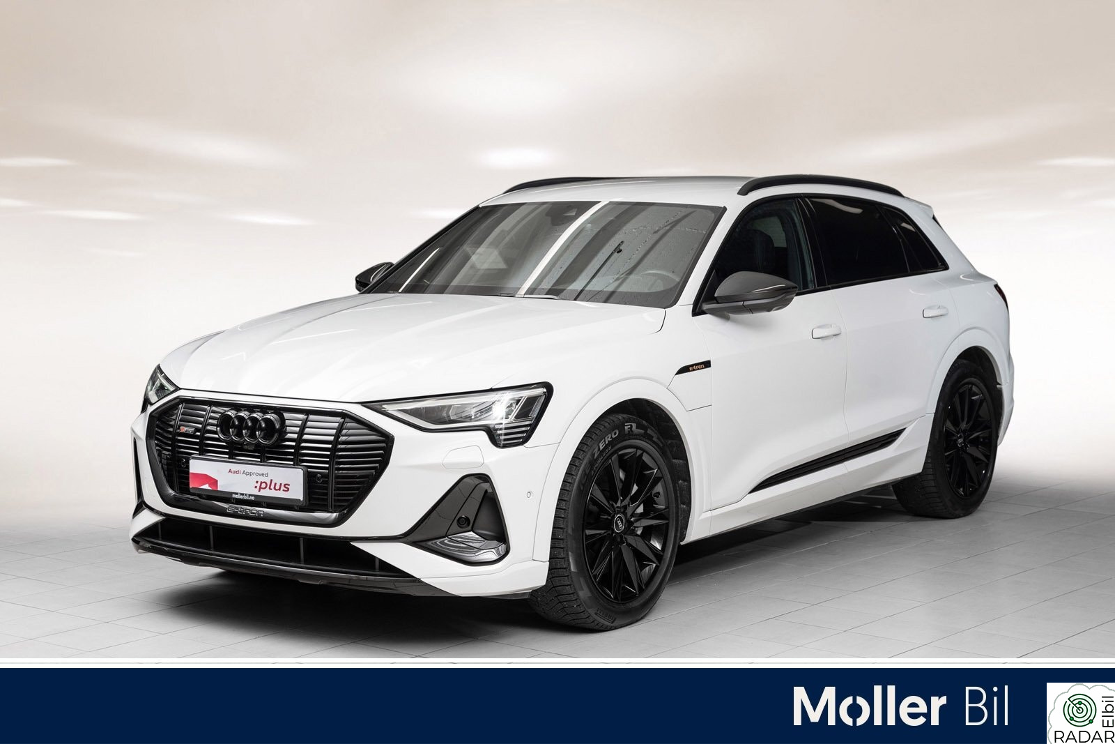 AUDI E TRON 55 55 s line sp black edit, 21'', 360, Krok, Navi, Luft+++